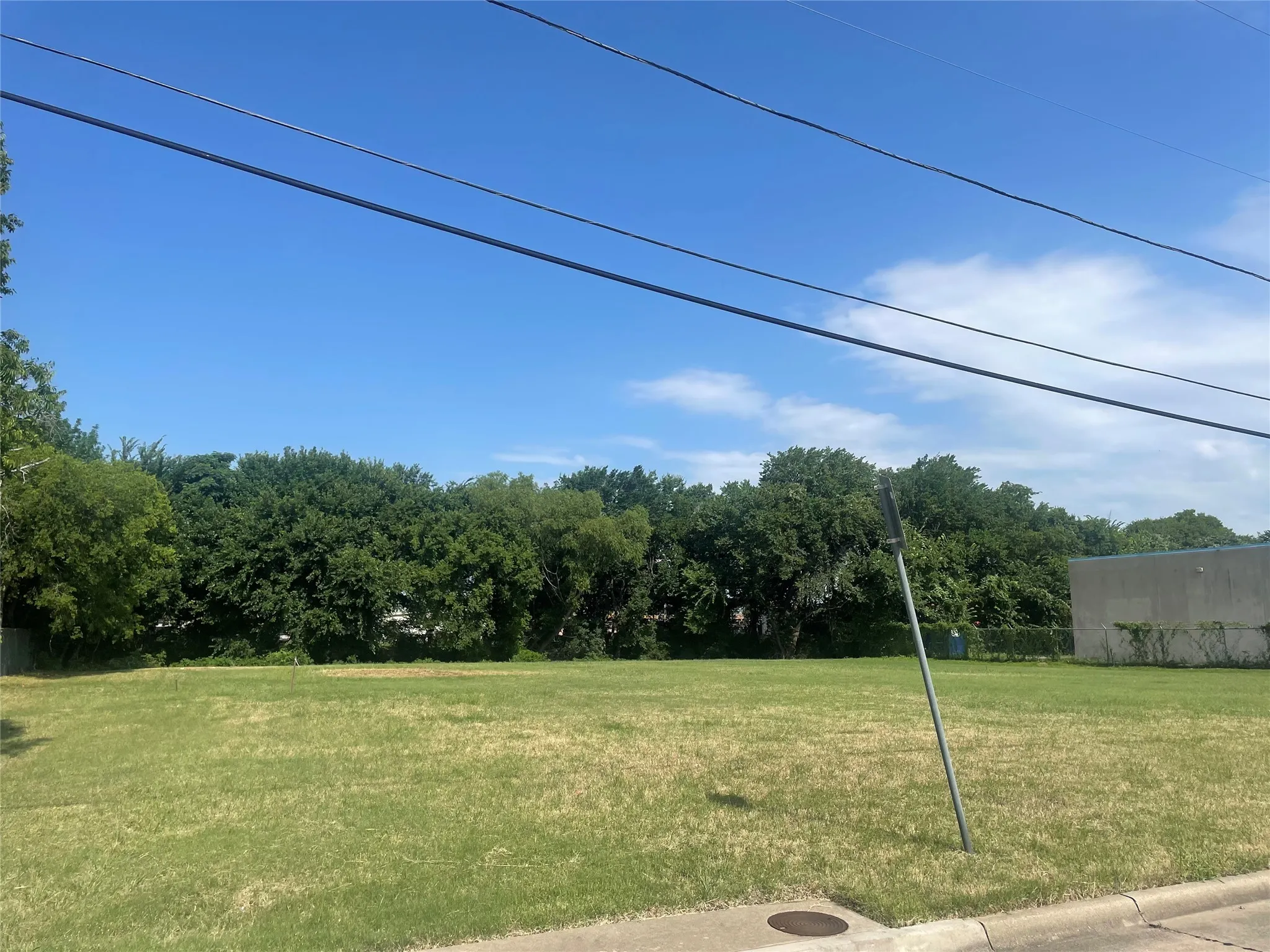 Unimproved Land For Sale in Tarrant County , 2115 Solona Street, Haltom City, Texas 76117, 0, 0, Garage spaces, 0 Sqft, built in 1987, Preowned, mls#21105675, Real Estate Agent in Haltom City, Homes For Sale in Tarrant county, Homes For Sale in Haltom City, Realtor in Haltom City Texas, Real Estate Brokerage Independent Realty Texas, Luminita Cordes Realtor