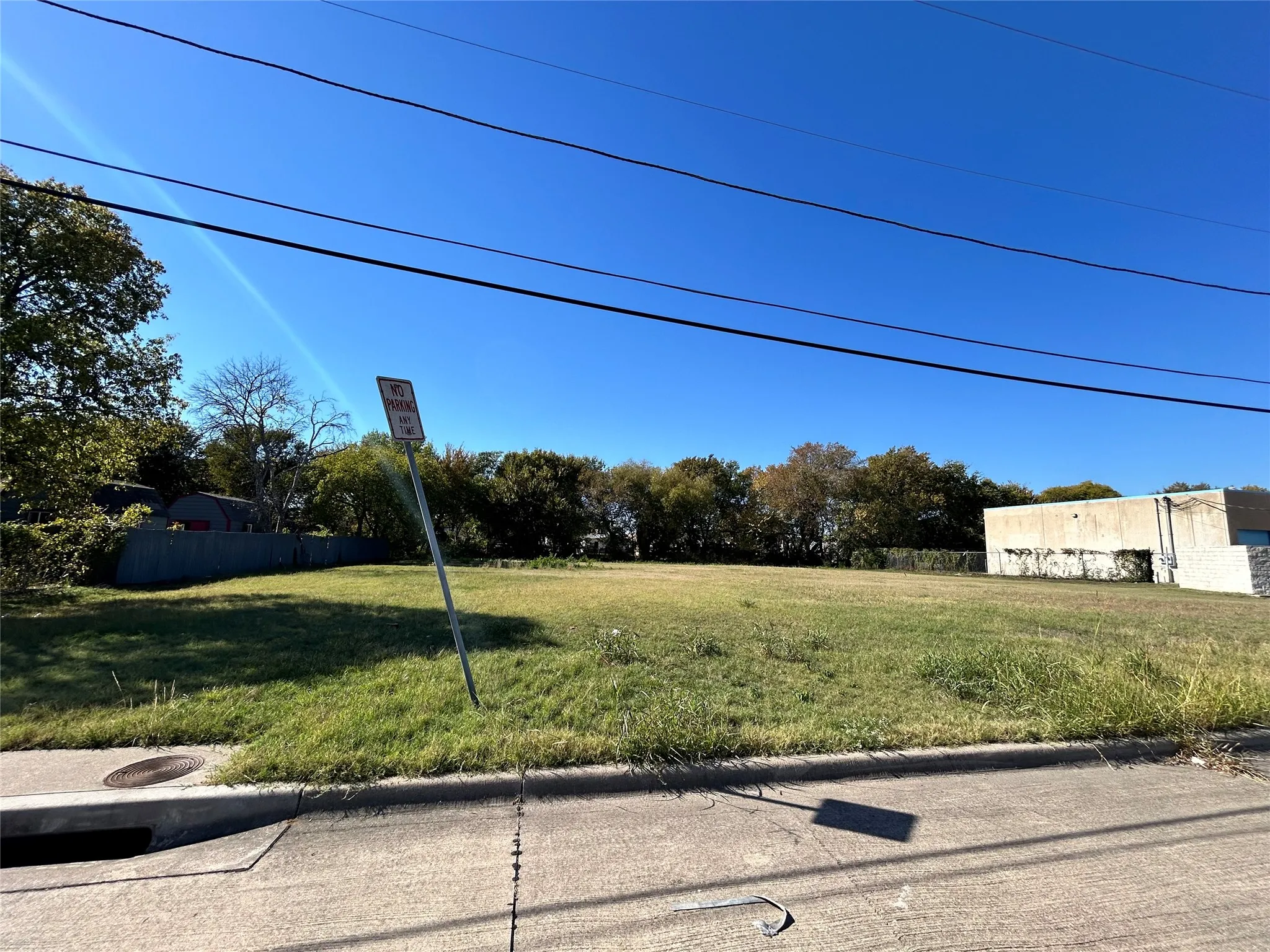 Unimproved Land For Sale in Tarrant County , 2115 Solona Street, Haltom City, Texas 76117, 0, 0, Garage spaces, 0 Sqft, built in 1987, Preowned, mls#21105675, Real Estate Agent in Haltom City, Homes For Sale in Tarrant county, Homes For Sale in Haltom City, Realtor in Haltom City Texas, Real Estate Brokerage Independent Realty Texas, Luminita Cordes Realtor