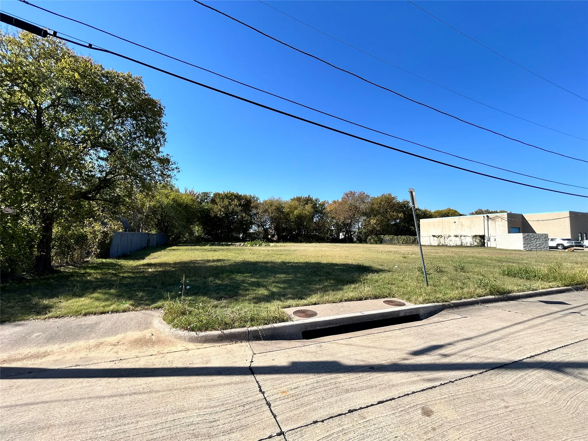 Unimproved Land For Sale in Tarrant County , 2115 Solona Street, Haltom City, Texas 76117, 0, 0, Garage spaces, 0 Sqft, built in 1987, Preowned, mls#21105675, Real Estate Agent in Haltom City, Homes For Sale in Tarrant county, Homes For Sale in Haltom City, Realtor in Haltom City Texas, Real Estate Brokerage Independent Realty Texas, Luminita Cordes Realtor