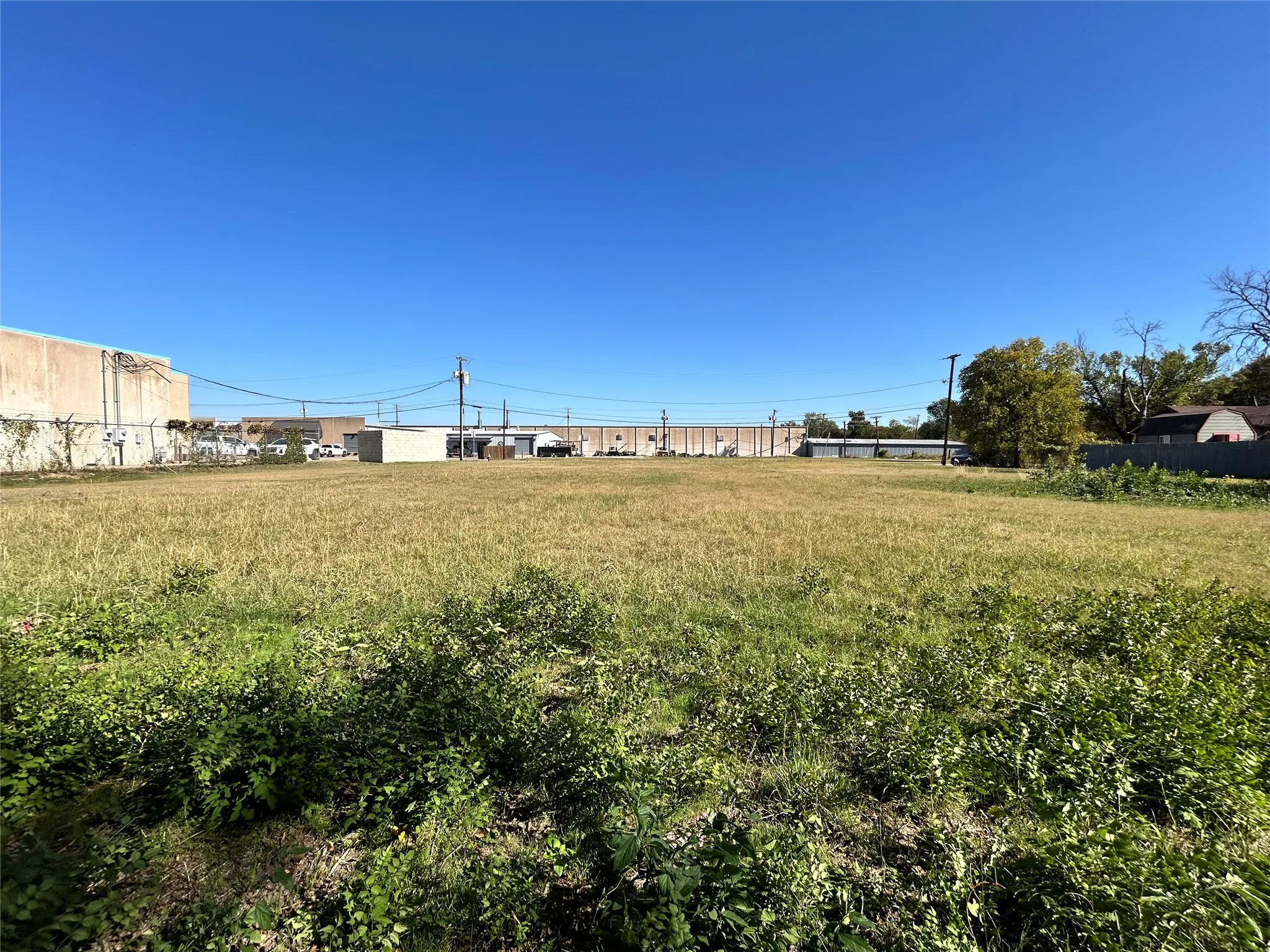 Unimproved Land For Sale in Tarrant County , 2115 Solona Street, Haltom City, Texas 76117, 0, 0, Garage spaces, 0 Sqft, built in 1987, Preowned, mls#21105675, Real Estate Agent in Haltom City, Homes For Sale in Tarrant county, Homes For Sale in Haltom City, Realtor in Haltom City Texas, Real Estate Brokerage Independent Realty Texas, Luminita Cordes Realtor