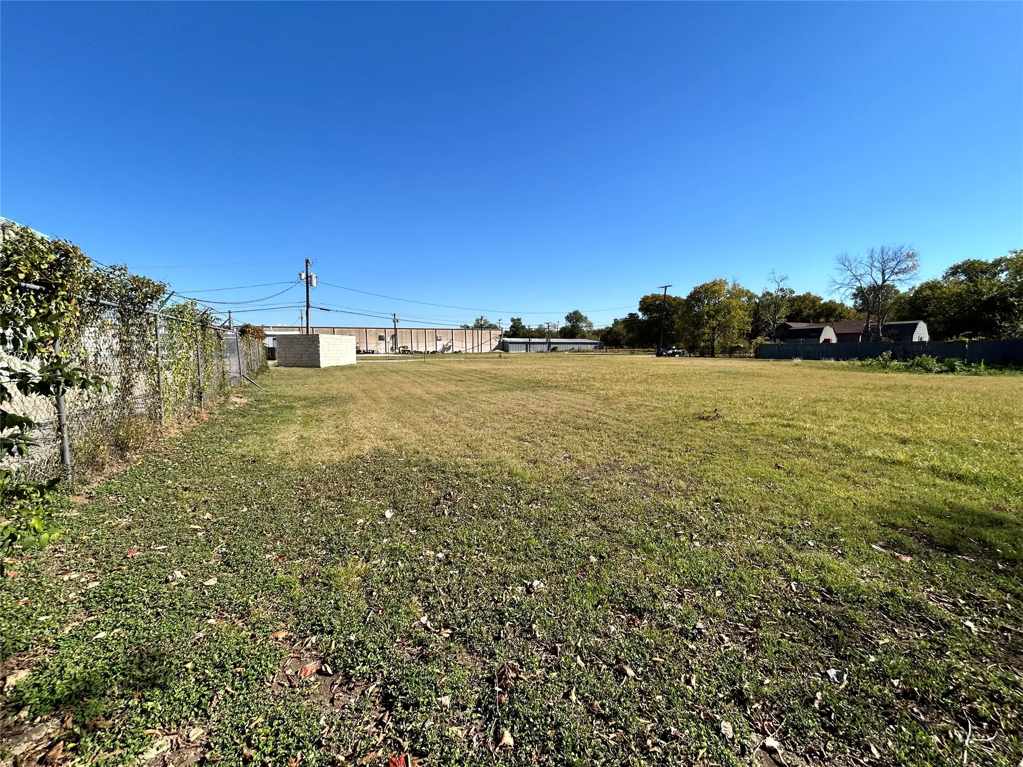 Unimproved Land For Sale in Tarrant County , 2115 Solona Street, Haltom City, Texas 76117, 0, 0, Garage spaces, 0 Sqft, built in 1987, Preowned, mls#21105675, Real Estate Agent in Haltom City, Homes For Sale in Tarrant county, Homes For Sale in Haltom City, Realtor in Haltom City Texas, Real Estate Brokerage Independent Realty Texas, Luminita Cordes Realtor