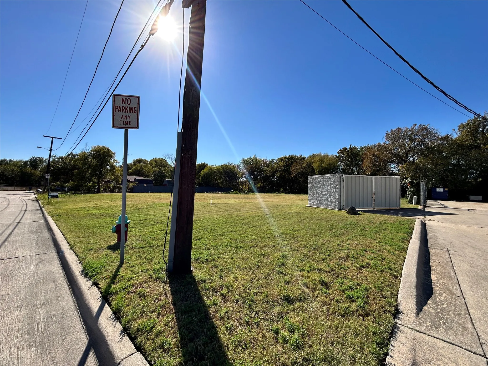 Unimproved Land For Sale in Tarrant County , 2115 Solona Street, Haltom City, Texas 76117, 0, 0, Garage spaces, 0 Sqft, built in 1987, Preowned, mls#21105675, Real Estate Agent in Haltom City, Homes For Sale in Tarrant county, Homes For Sale in Haltom City, Realtor in Haltom City Texas, Real Estate Brokerage Independent Realty Texas, Luminita Cordes Realtor