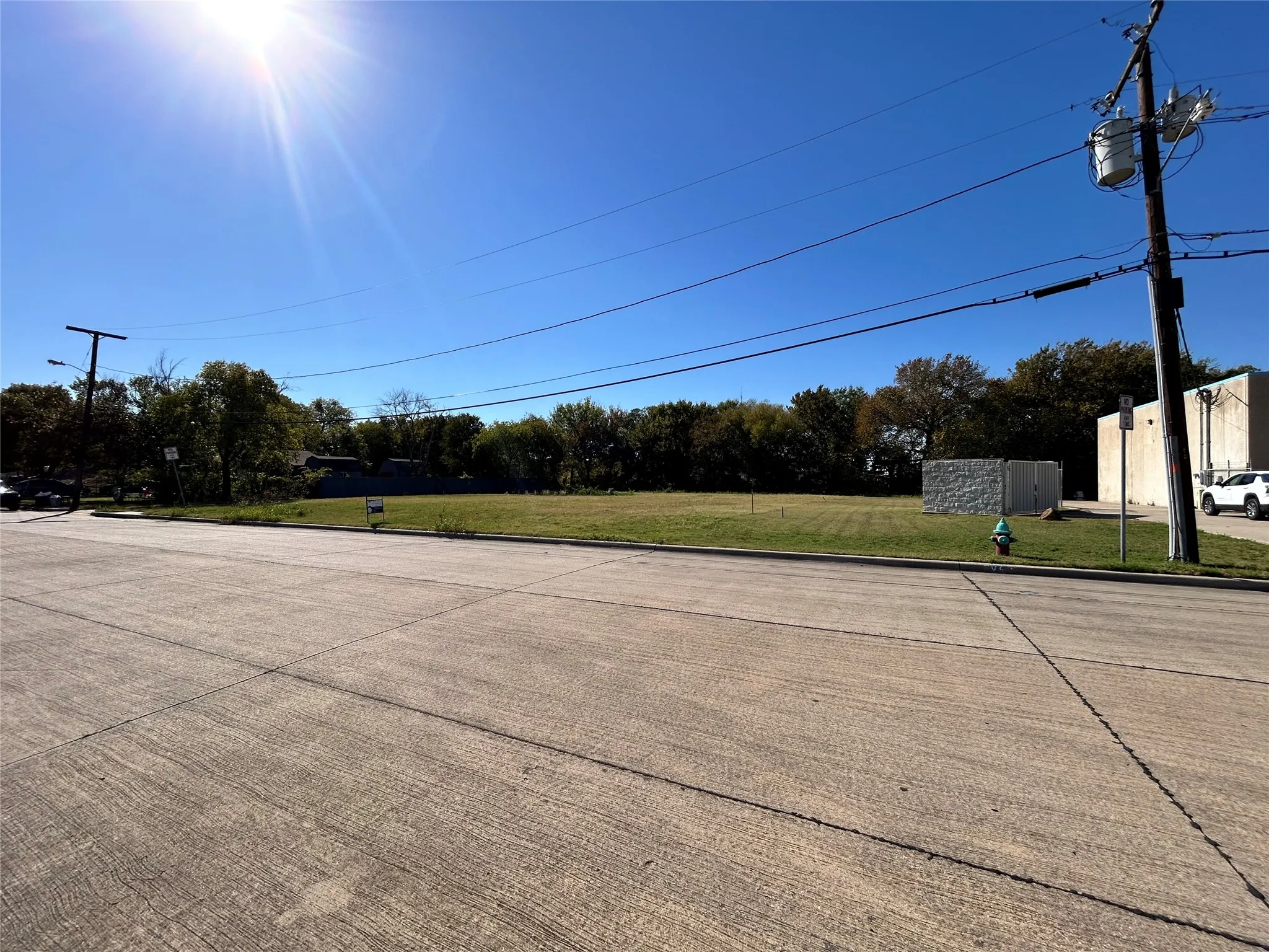 Unimproved Land For Sale in Tarrant County , 2115 Solona Street, Haltom City, Texas 76117, 0, 0, Garage spaces, 0 Sqft, built in 1987, Preowned, mls#21105675, Real Estate Agent in Haltom City, Homes For Sale in Tarrant county, Homes For Sale in Haltom City, Realtor in Haltom City Texas, Real Estate Brokerage Independent Realty Texas, Luminita Cordes Realtor
