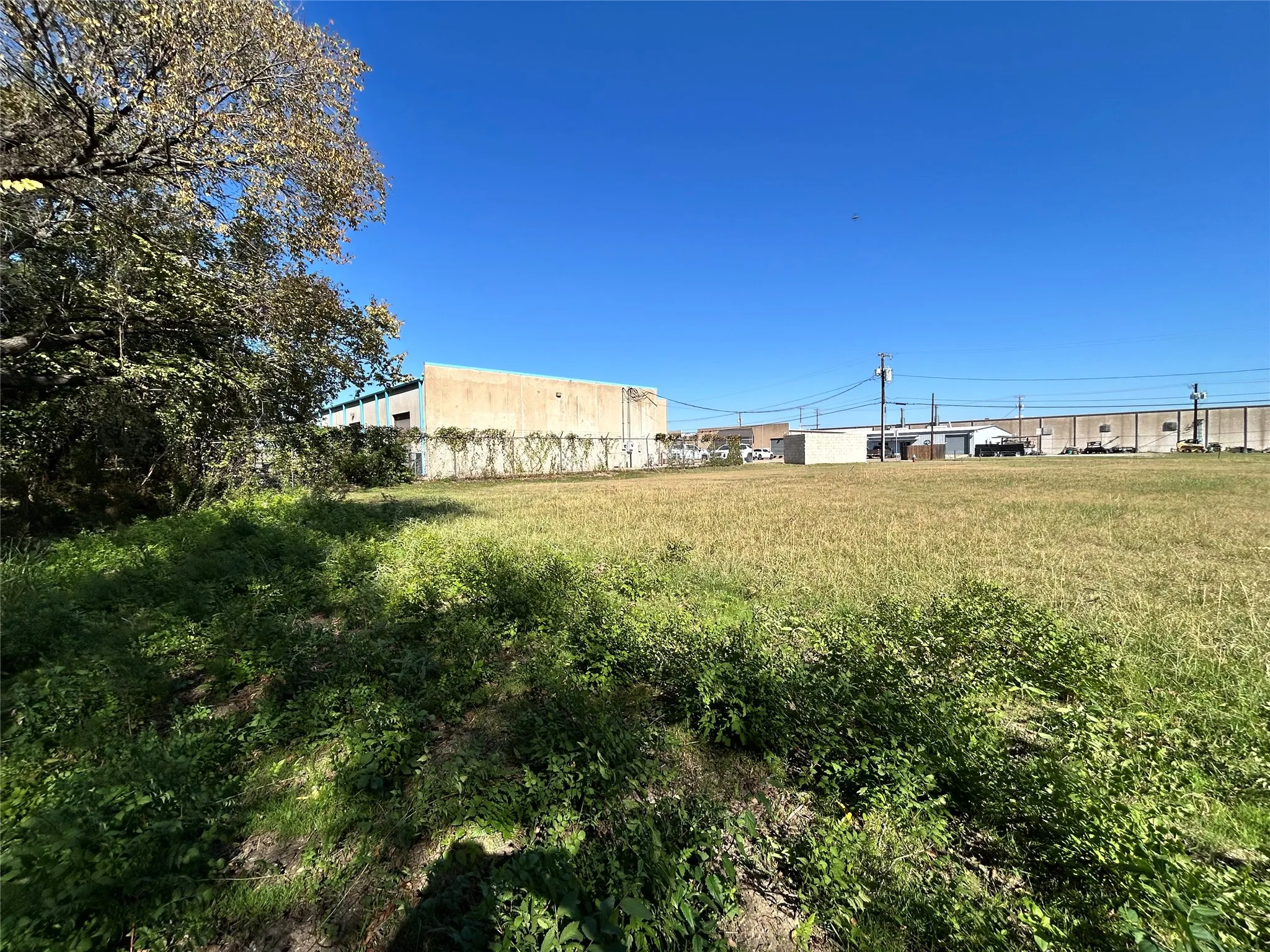 Unimproved Land For Sale in Tarrant County , 2115 Solona Street, Haltom City, Texas 76117, 0, 0, Garage spaces, 0 Sqft, built in 1987, Preowned, mls#21105675, Real Estate Agent in Haltom City, Homes For Sale in Tarrant county, Homes For Sale in Haltom City, Realtor in Haltom City Texas, Real Estate Brokerage Independent Realty Texas, Luminita Cordes Realtor