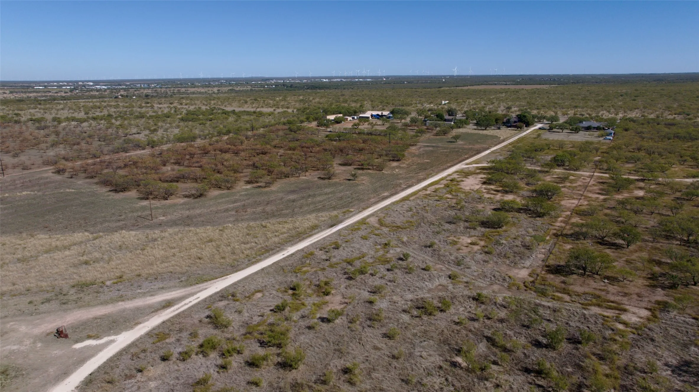Single Family Residence For Sale in Taylor County , 448 Elmdale Road S, Abilene, Texas 79602, 3 Bedroom, 2 Bathroom, 4 Garage spaces, 2,782 Sqft, built in 1980, Preowned, mls#21105709, Real Estate Agent in Abilene, Homes For Sale in Taylor county, Homes For Sale in Abilene, Realtor in Abilene Texas, Real Estate Brokerage Independent Realty Texas, Luminita Cordes Realtor