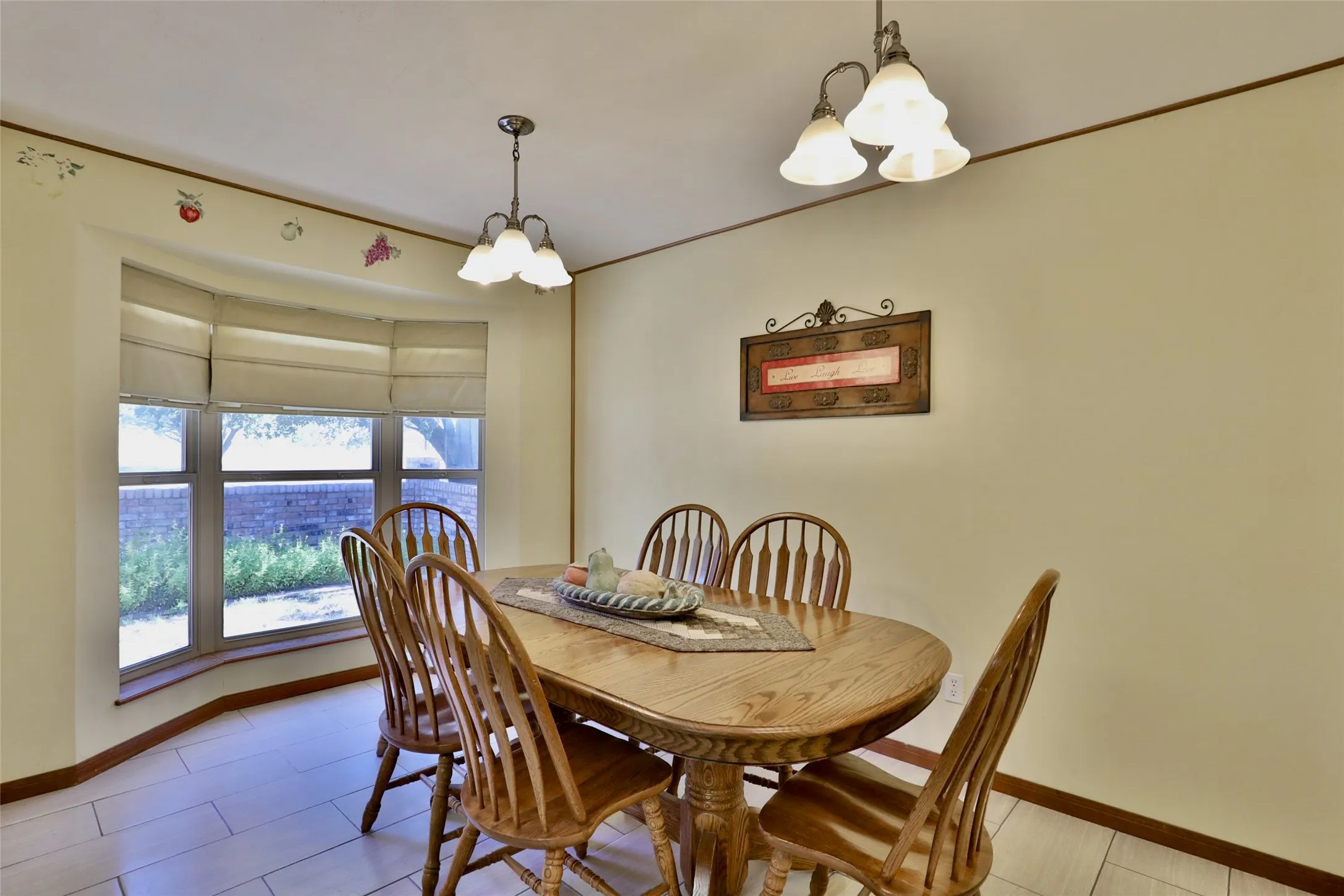 Single Family Residence For Sale in Taylor County , 448 Elmdale Road S, Abilene, Texas 79602, 3 Bedroom, 2 Bathroom, 4 Garage spaces, 2,782 Sqft, built in 1980, Preowned, mls#21105709, Real Estate Agent in Abilene, Homes For Sale in Taylor county, Homes For Sale in Abilene, Realtor in Abilene Texas, Real Estate Brokerage Independent Realty Texas, Luminita Cordes Realtor