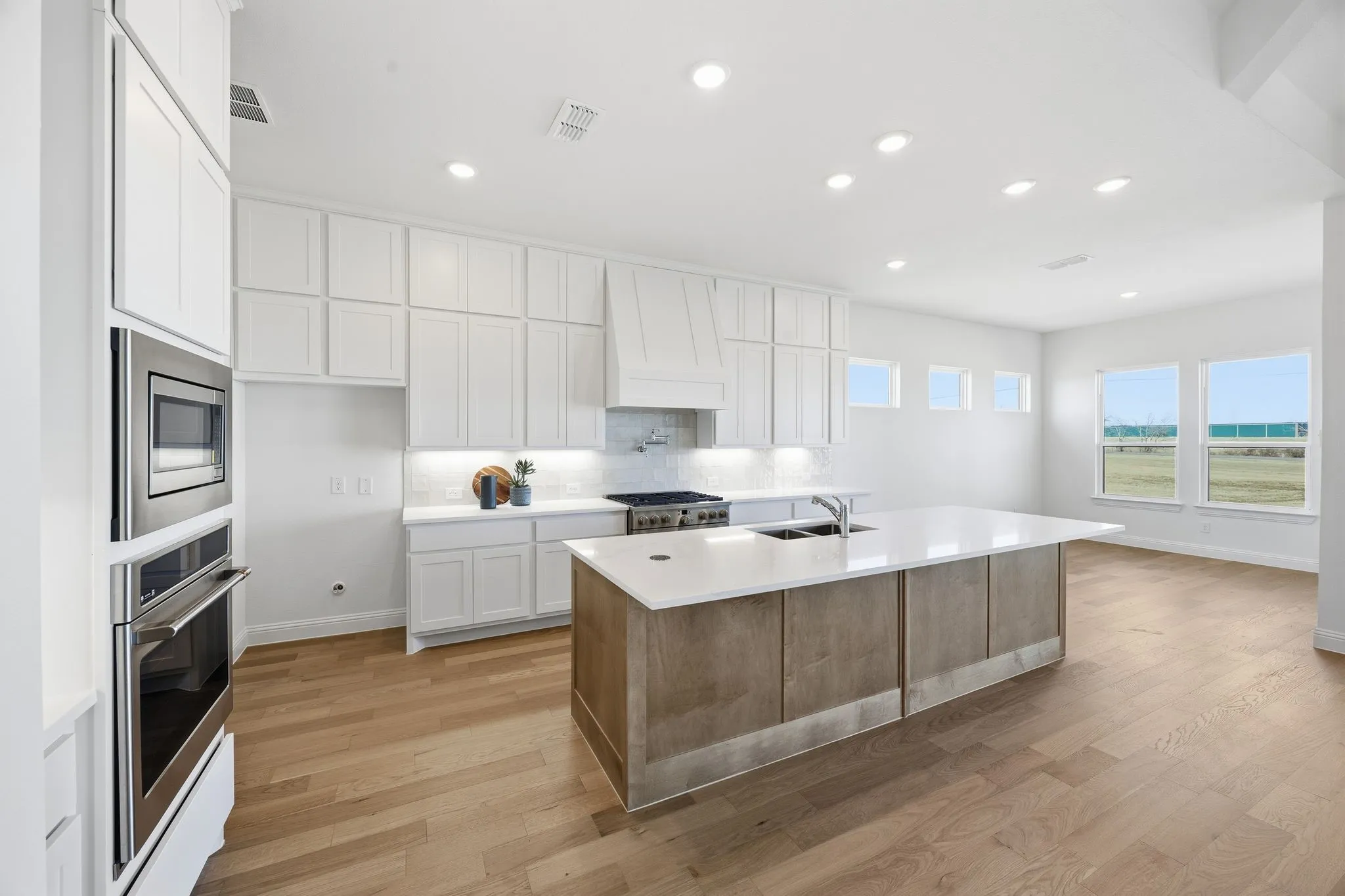 Single Family Residence For Sale in Collin County , 2732 Dunnet Drive, Celina, Texas 75009, 4 Bedroom, 3 Bathroom, 3 Garage spaces, 3,001 Sqft, built in 2025, New Construction - Complete, mls#21105958, Real Estate Agent in Celina, Homes For Sale in Collin county, Homes For Sale in Celina, Realtor in Celina Texas, Real Estate Brokerage Independent Realty Texas, Luminita Cordes Realtor