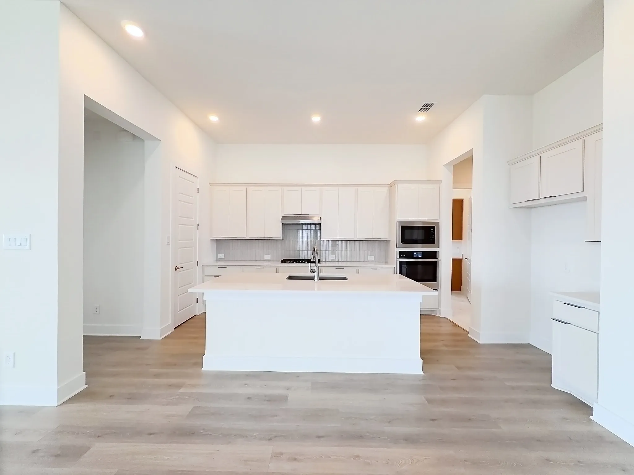 Single Family Residence For Sale in Kaufman County , 9840 Chesney Drive, Mesquite, Texas 75126, 4 Bedroom, 3 Bathroom, 2 Garage spaces, 2,610 Sqft, built in 2026, New Construction - Complete, mls#21106022, Real Estate Agent in Mesquite, Homes For Sale in Kaufman county, Homes For Sale in Mesquite, Realtor in Mesquite Texas, Real Estate Brokerage Independent Realty Texas, Luminita Cordes Realtor