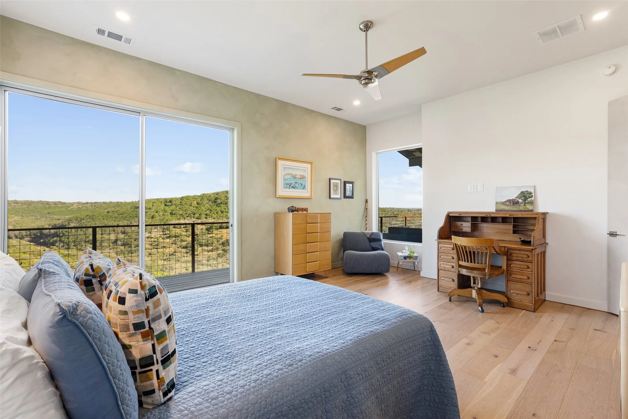 Single Family Residence For Sale in Burnet County , 2037 Wolf Creek Ranch Road, Burnet, Texas 78611, 2 Bedroom, 2 Bathroom, Garage spaces, 2,250 Sqft, built in 2024, Preowned, Price $1,590,000, mls#21106080, Real Estate Agent in Burnet, Homes For Sale in Burnet county, Homes For Sale in Burnet, Realtor in Burnet Texas, Real Estate Brokerage Independent Realty Texas, Luminita Cordes Realtor
