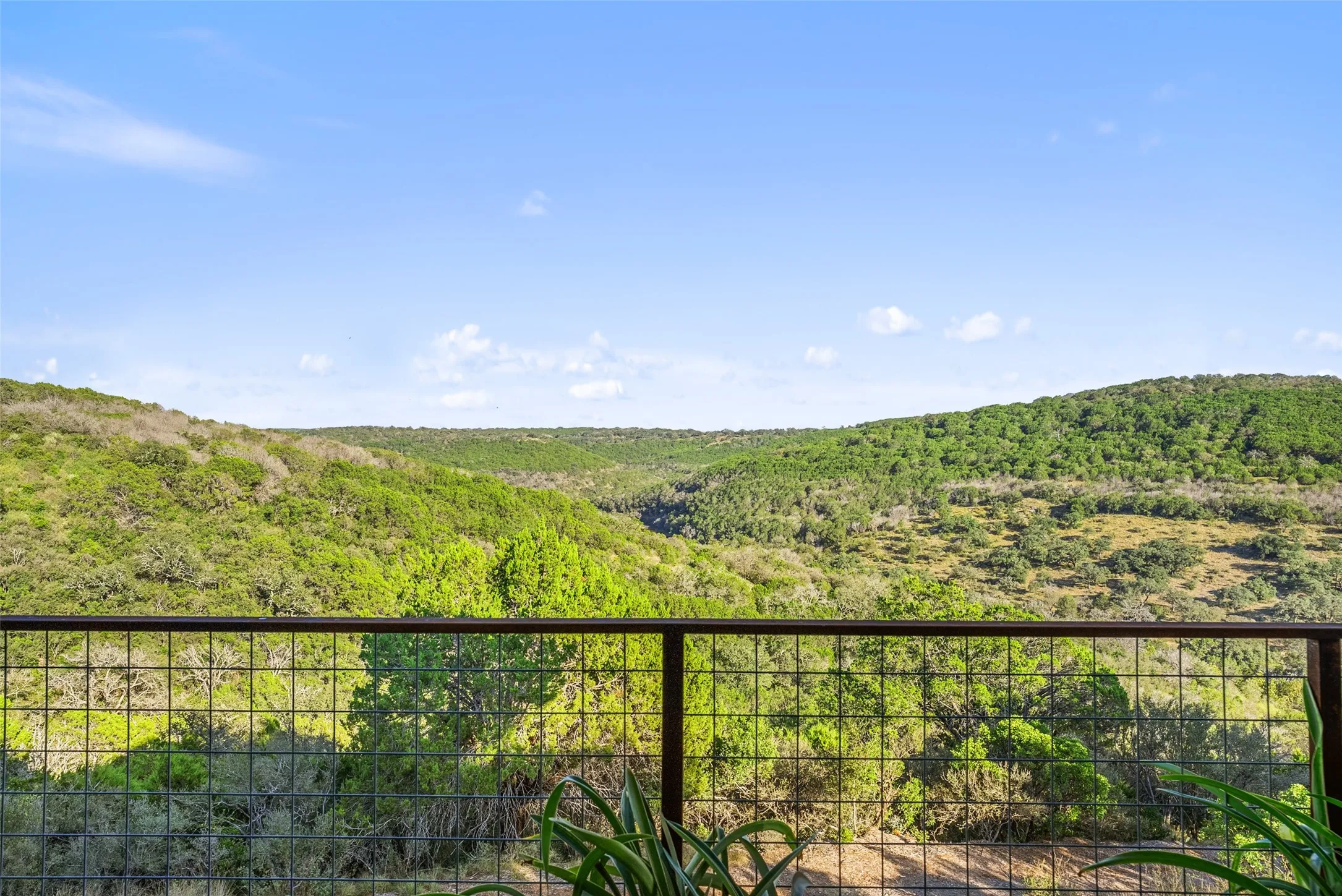 Single Family Residence For Sale in Burnet County , 2037 Wolf Creek Ranch Road, Burnet, Texas 78611, 2 Bedroom, 2 Bathroom, Garage spaces, 2,250 Sqft, built in 2024, Preowned, Price $1,590,000, mls#21106080, Real Estate Agent in Burnet, Homes For Sale in Burnet county, Homes For Sale in Burnet, Realtor in Burnet Texas, Real Estate Brokerage Independent Realty Texas, Luminita Cordes Realtor
