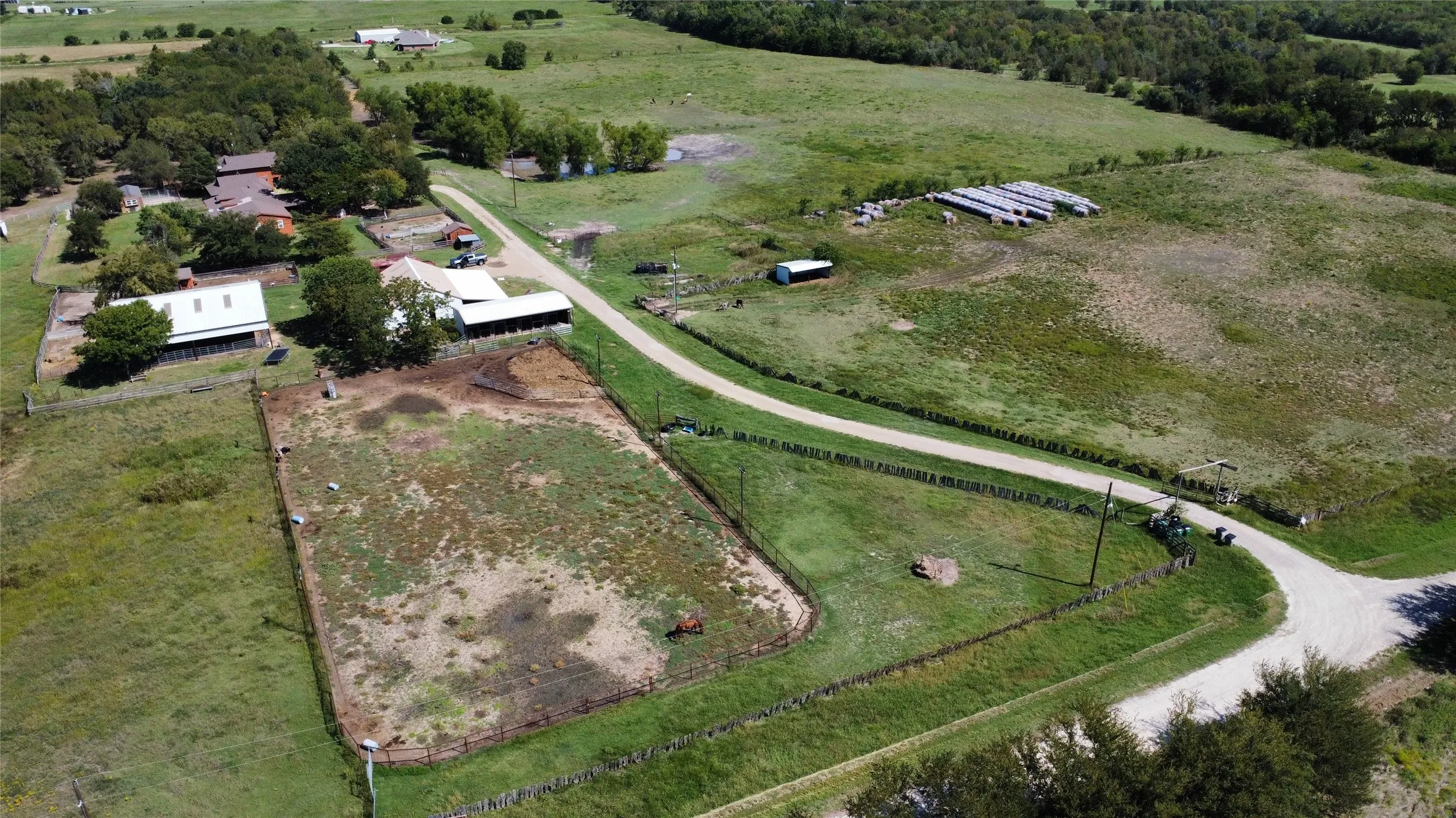 Farm For Sale in Collin County , 16283 County Road 1004, Blue Ridge, Texas 75424, 4 Bedroom, 3 Bathroom, Garage spaces, 3,380 Sqft, built in 1997, mls#21106118, Real Estate Agent in Blue Ridge, Homes For Sale in Collin county, Homes For Sale in Blue Ridge, Realtor in Blue Ridge Texas, Real Estate Brokerage Independent Realty Texas, Luminita Cordes Realtor