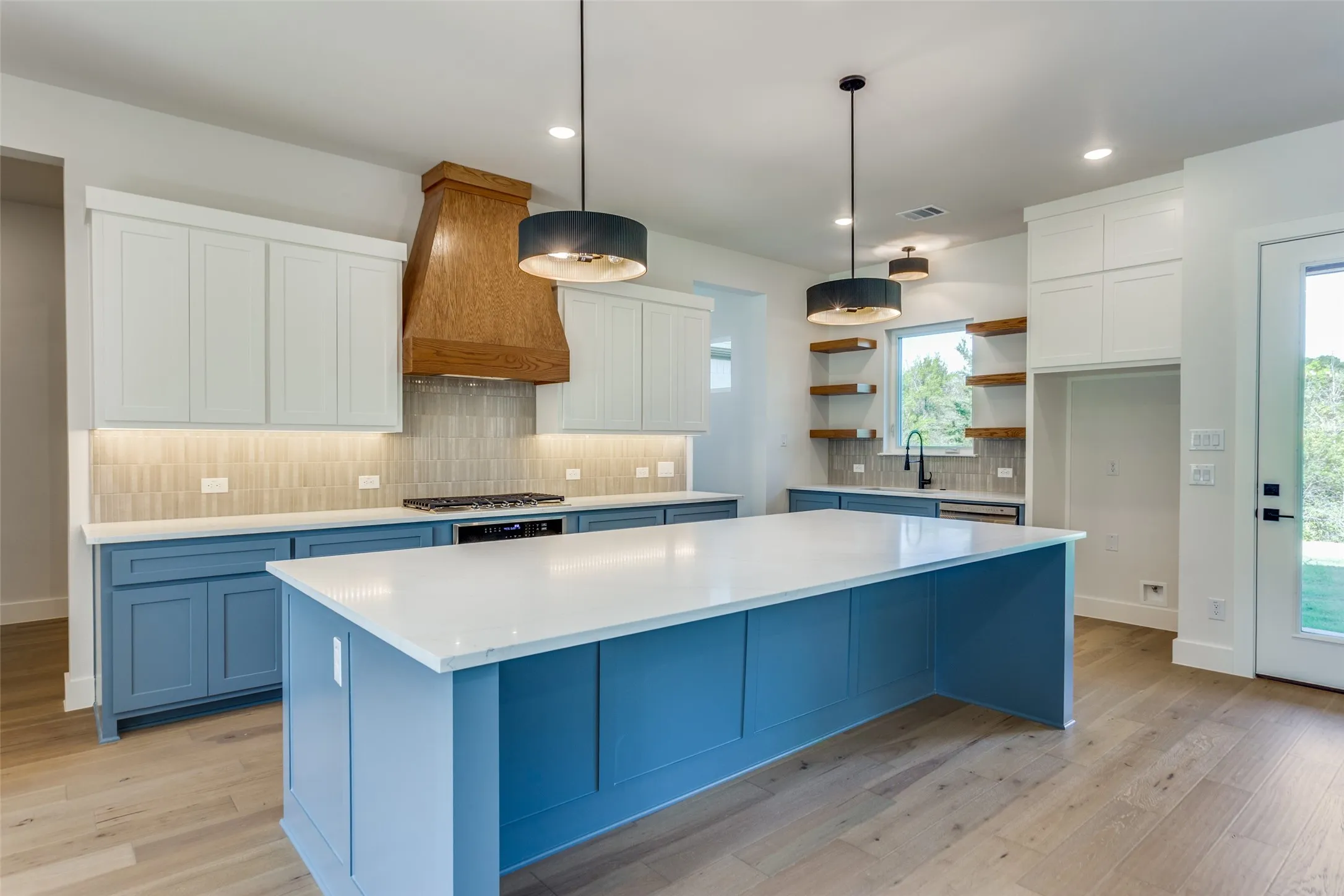 Single Family Residence For Sale in Parker County , 505 Aermotor Loop, Weatherford, Texas 76085, 4 Bedrooms, 4 Bathrooms, 2 Garage spaces, 2,694 Sqft, built in 2025, New Construction - Incomplete, Price $627,800, mls#21106121, Real Estate Agent in Weatherford, Homes For Sale in Parker county, Homes For Sale in Weatherford, Realtor in Weatherford Texas, Real Estate Brokerage Independent Realty Texas, Luminita Cordes Realtor