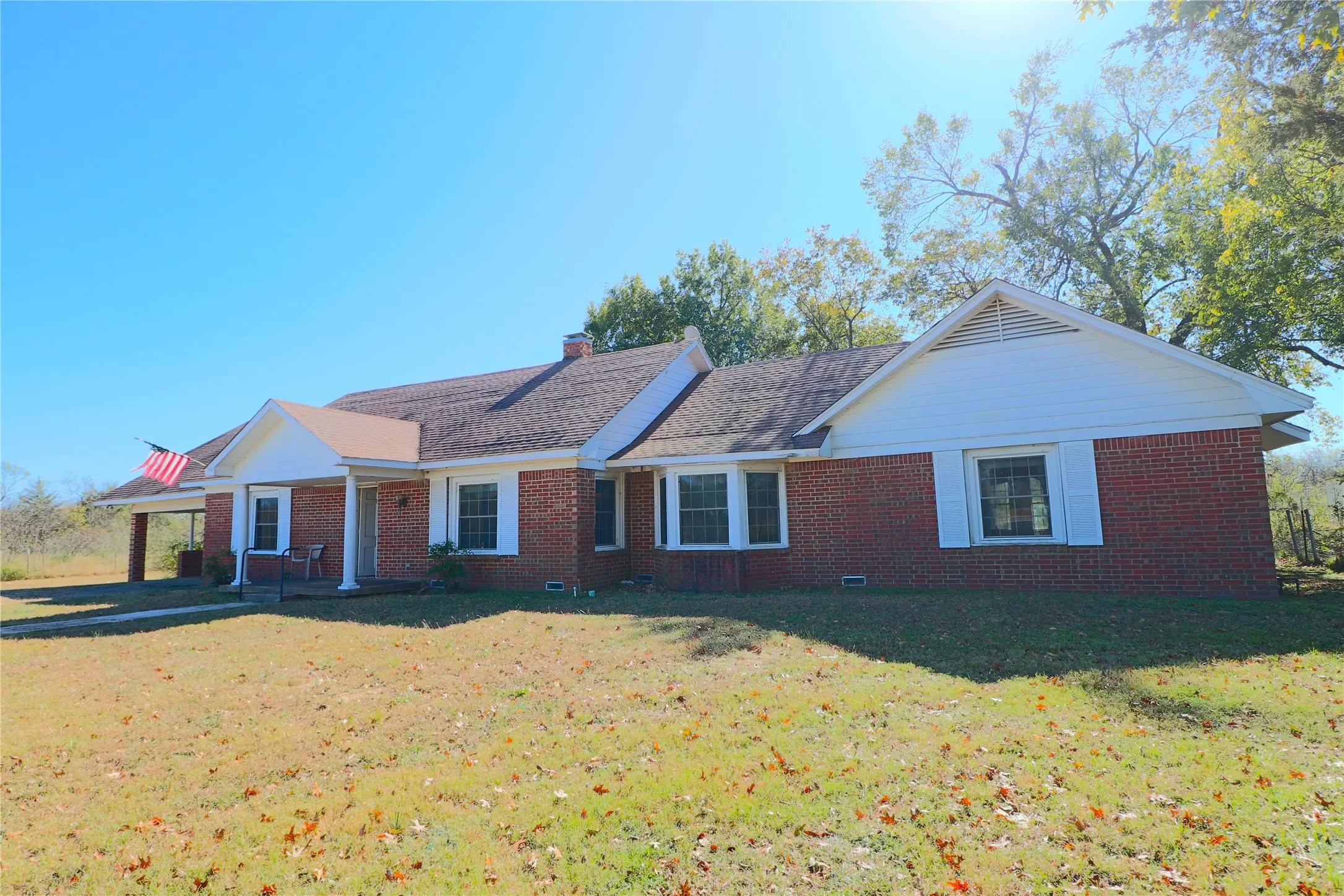 Single Family Residence For Sale in Freestone County , 1825 Fm 27 W, Wortham, Texas 76693, 3 Bedroom, 2 Bathroom, Garage spaces, 2,124 Sqft, built in 1939, mls#21106165, Real Estate Agent in Wortham, Homes For Sale in Freestone county, Homes For Sale in Wortham, Realtor in Wortham Texas, Real Estate Brokerage Independent Realty Texas, Luminita Cordes Realtor