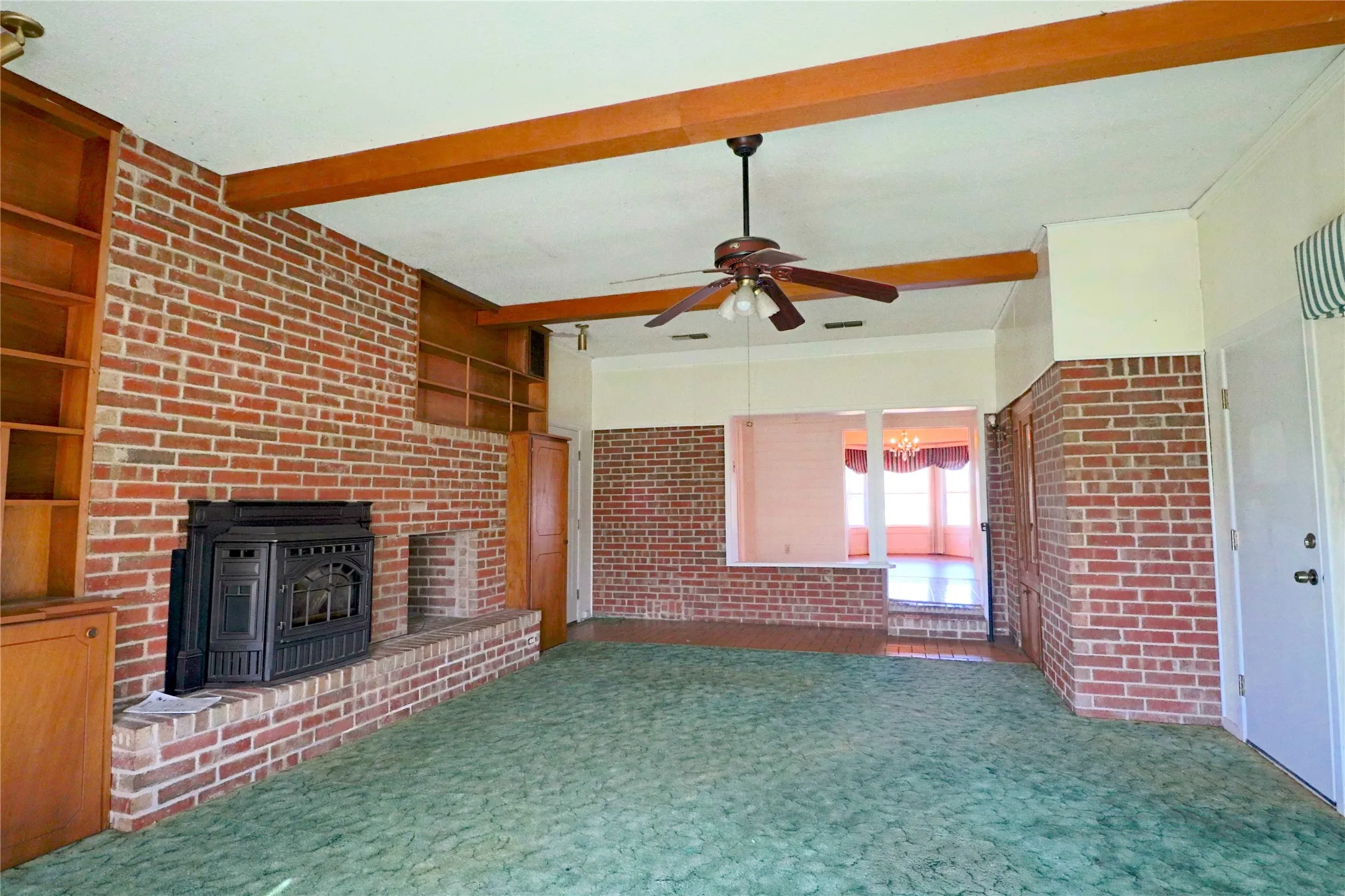 Single Family Residence For Sale in Freestone County , 1825 Fm 27 W, Wortham, Texas 76693, 3 Bedroom, 2 Bathroom, Garage spaces, 2,124 Sqft, built in 1939, mls#21106165, Real Estate Agent in Wortham, Homes For Sale in Freestone county, Homes For Sale in Wortham, Realtor in Wortham Texas, Real Estate Brokerage Independent Realty Texas, Luminita Cordes Realtor