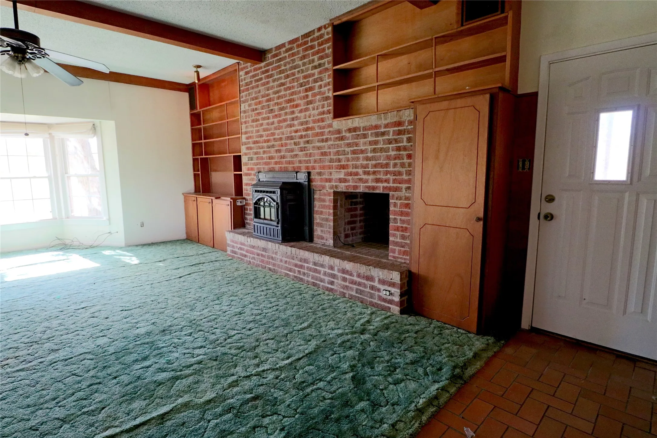 Single Family Residence For Sale in Freestone County , 1825 Fm 27 W, Wortham, Texas 76693, 3 Bedroom, 2 Bathroom, Garage spaces, 2,124 Sqft, built in 1939, mls#21106165, Real Estate Agent in Wortham, Homes For Sale in Freestone county, Homes For Sale in Wortham, Realtor in Wortham Texas, Real Estate Brokerage Independent Realty Texas, Luminita Cordes Realtor