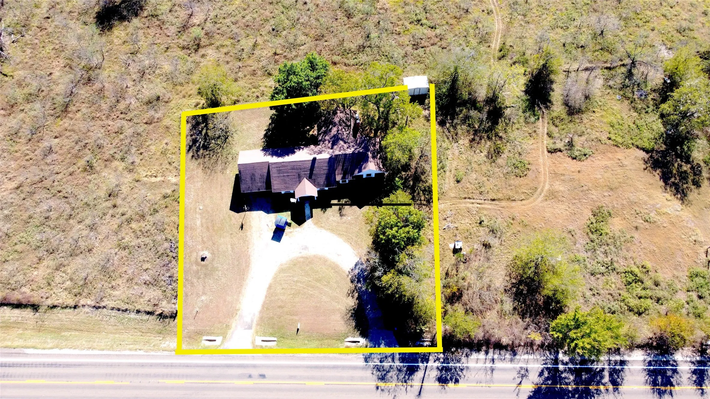 Single Family Residence For Sale in Freestone County , 1825 Fm 27 W, Wortham, Texas 76693, 3 Bedroom, 2 Bathroom, Garage spaces, 2,124 Sqft, built in 1939, mls#21106165, Real Estate Agent in Wortham, Homes For Sale in Freestone county, Homes For Sale in Wortham, Realtor in Wortham Texas, Real Estate Brokerage Independent Realty Texas, Luminita Cordes Realtor