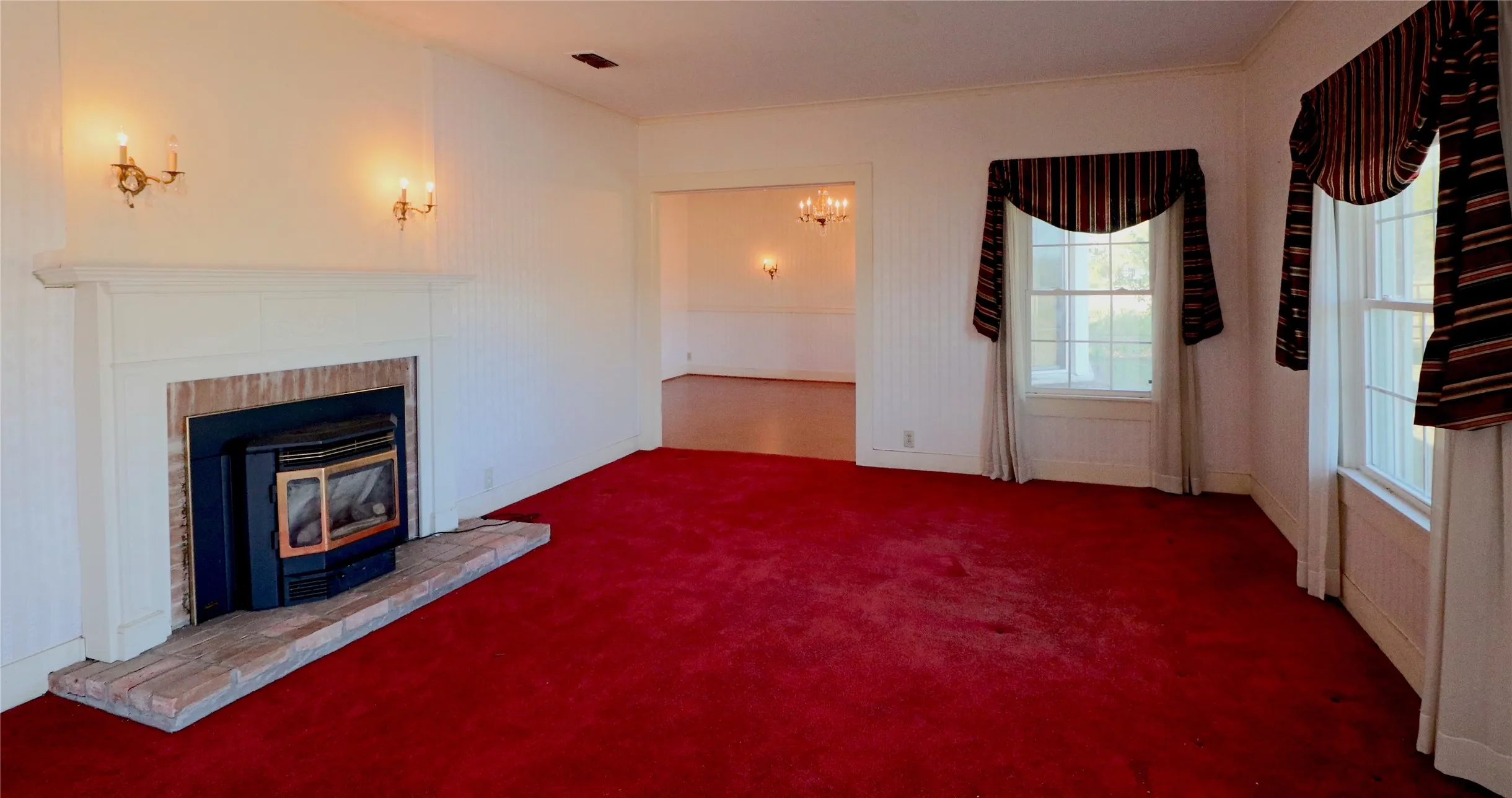 Single Family Residence For Sale in Freestone County , 1825 Fm 27 W, Wortham, Texas 76693, 3 Bedroom, 2 Bathroom, Garage spaces, 2,124 Sqft, built in 1939, mls#21106165, Real Estate Agent in Wortham, Homes For Sale in Freestone county, Homes For Sale in Wortham, Realtor in Wortham Texas, Real Estate Brokerage Independent Realty Texas, Luminita Cordes Realtor