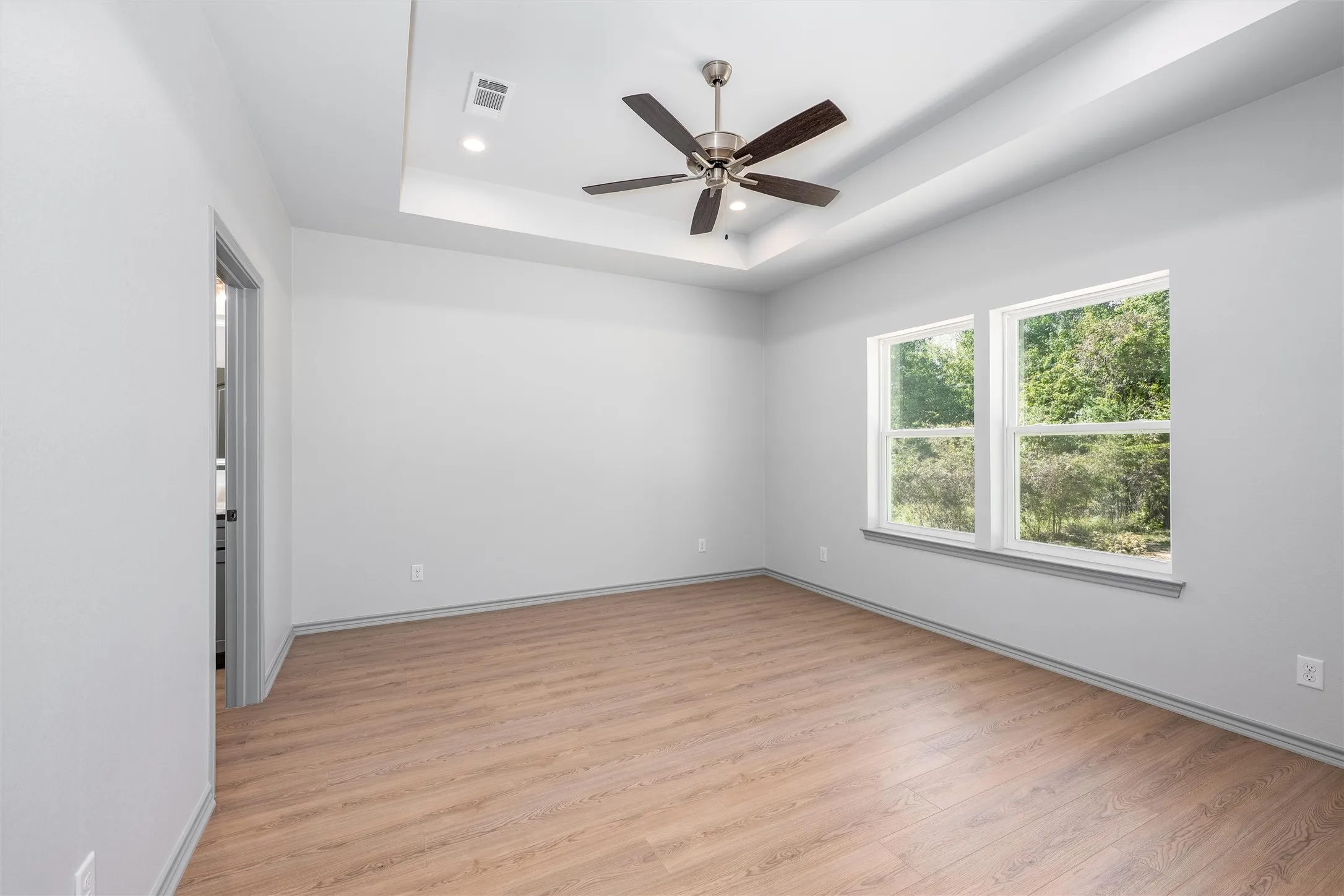 Single Family Residence For Sale in Henderson County , 213 Anchor Lane, Gun Barrel City, Texas 75156, 3 Bedroom, 3 Bathroom, 2 Garage spaces, 1,701 Sqft, built in 2025, New Construction - Complete, mls#21106228, Real Estate Agent in Gun Barrel City, Homes For Sale in Henderson county, Homes For Sale in Gun Barrel City, Realtor in Gun Barrel City Texas, Real Estate Brokerage Independent Realty Texas, Luminita Cordes Realtor