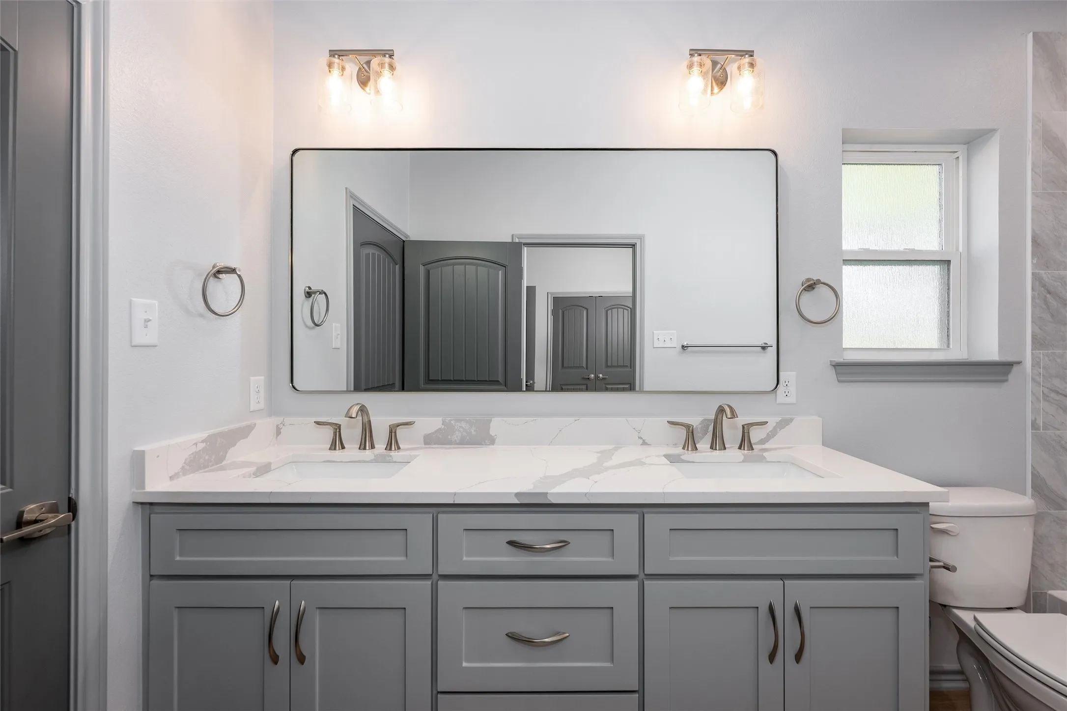 Single Family Residence For Sale in Henderson County , 213 Anchor Lane, Gun Barrel City, Texas 75156, 3 Bedroom, 3 Bathroom, 2 Garage spaces, 1,701 Sqft, built in 2025, New Construction - Complete, mls#21106228, Real Estate Agent in Gun Barrel City, Homes For Sale in Henderson county, Homes For Sale in Gun Barrel City, Realtor in Gun Barrel City Texas, Real Estate Brokerage Independent Realty Texas, Luminita Cordes Realtor