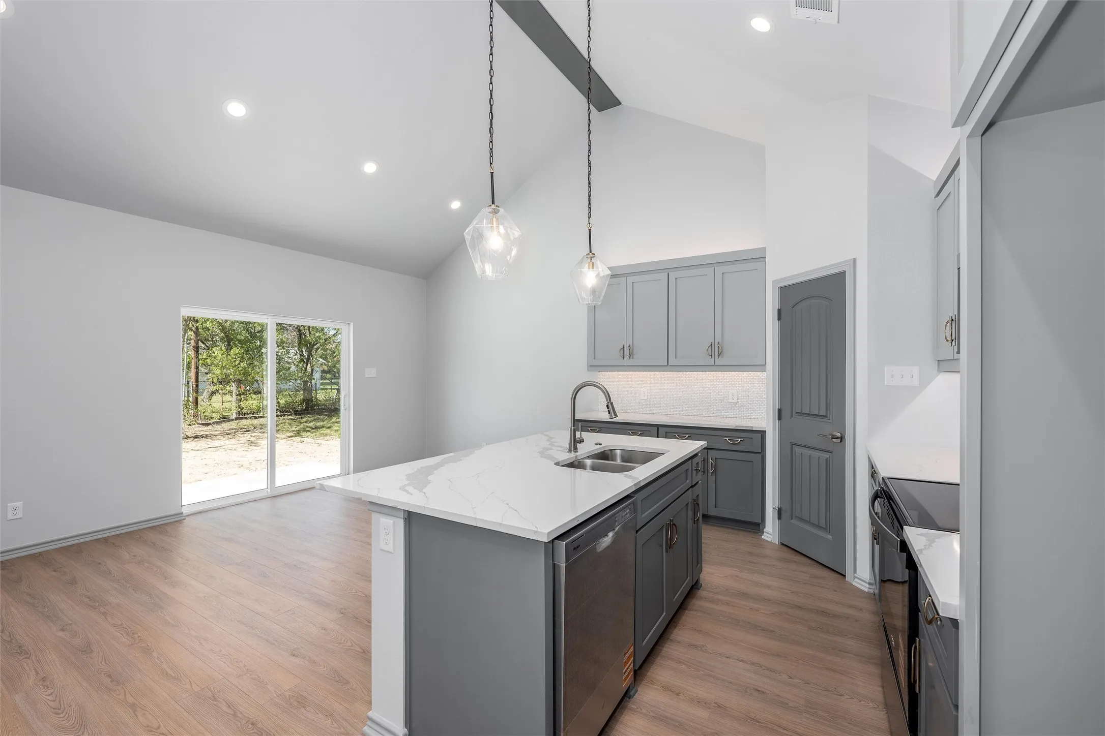 Single Family Residence For Sale in Henderson County , 213 Anchor Lane, Gun Barrel City, Texas 75156, 3 Bedroom, 3 Bathroom, 2 Garage spaces, 1,701 Sqft, built in 2025, New Construction - Complete, mls#21106228, Real Estate Agent in Gun Barrel City, Homes For Sale in Henderson county, Homes For Sale in Gun Barrel City, Realtor in Gun Barrel City Texas, Real Estate Brokerage Independent Realty Texas, Luminita Cordes Realtor