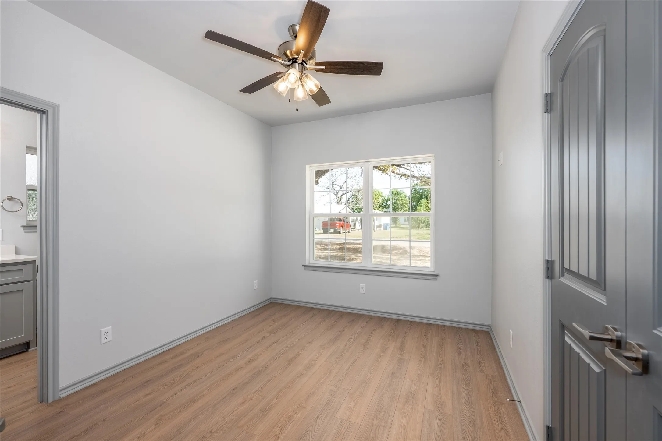Single Family Residence For Sale in Henderson County , 213 Anchor Lane, Gun Barrel City, Texas 75156, 3 Bedroom, 3 Bathroom, 2 Garage spaces, 1,701 Sqft, built in 2025, New Construction - Complete, mls#21106228, Real Estate Agent in Gun Barrel City, Homes For Sale in Henderson county, Homes For Sale in Gun Barrel City, Realtor in Gun Barrel City Texas, Real Estate Brokerage Independent Realty Texas, Luminita Cordes Realtor
