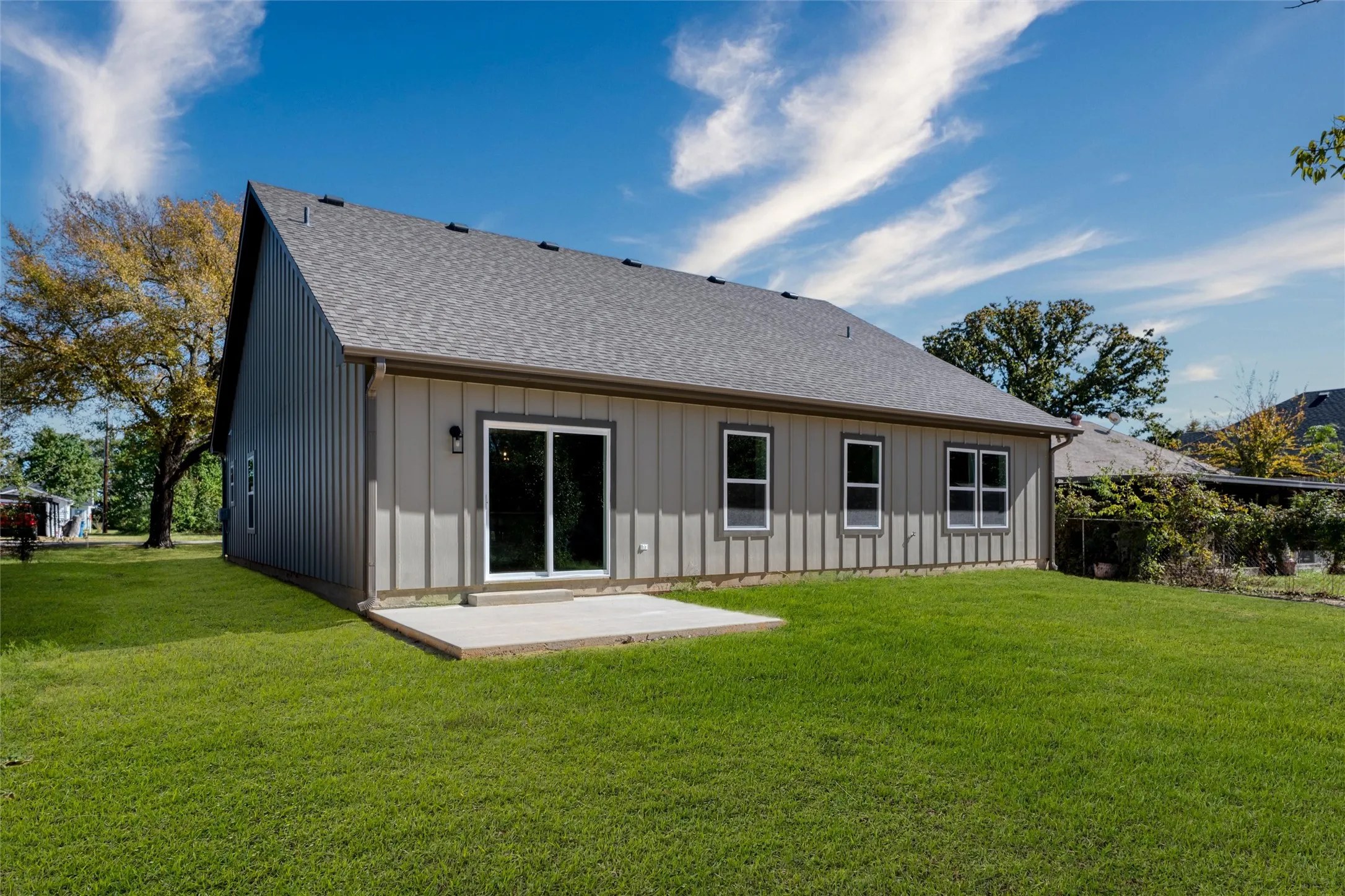 Single Family Residence For Sale in Henderson County , 213 Anchor Lane, Gun Barrel City, Texas 75156, 3 Bedroom, 3 Bathroom, 2 Garage spaces, 1,701 Sqft, built in 2025, New Construction - Complete, mls#21106228, Real Estate Agent in Gun Barrel City, Homes For Sale in Henderson county, Homes For Sale in Gun Barrel City, Realtor in Gun Barrel City Texas, Real Estate Brokerage Independent Realty Texas, Luminita Cordes Realtor