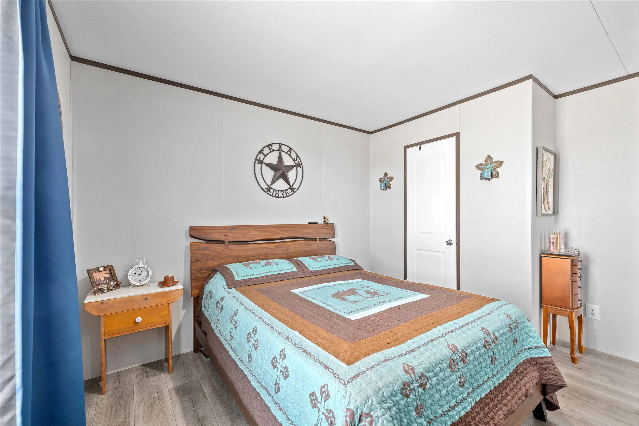Manufactured Home For Sale in Brown County , 6935 County Road 467, Brownwood, Texas 76801, 2 Bedroom, 1 Bathroom, Garage spaces, 784 Sqft, built in 2024, Preowned, mls#21103441, Real Estate Agent in Brownwood, Homes For Sale in Brown county, Homes For Sale in Brownwood, Realtor in Brownwood Texas, Real Estate Brokerage Independent Realty Texas, Luminita Cordes Realtor