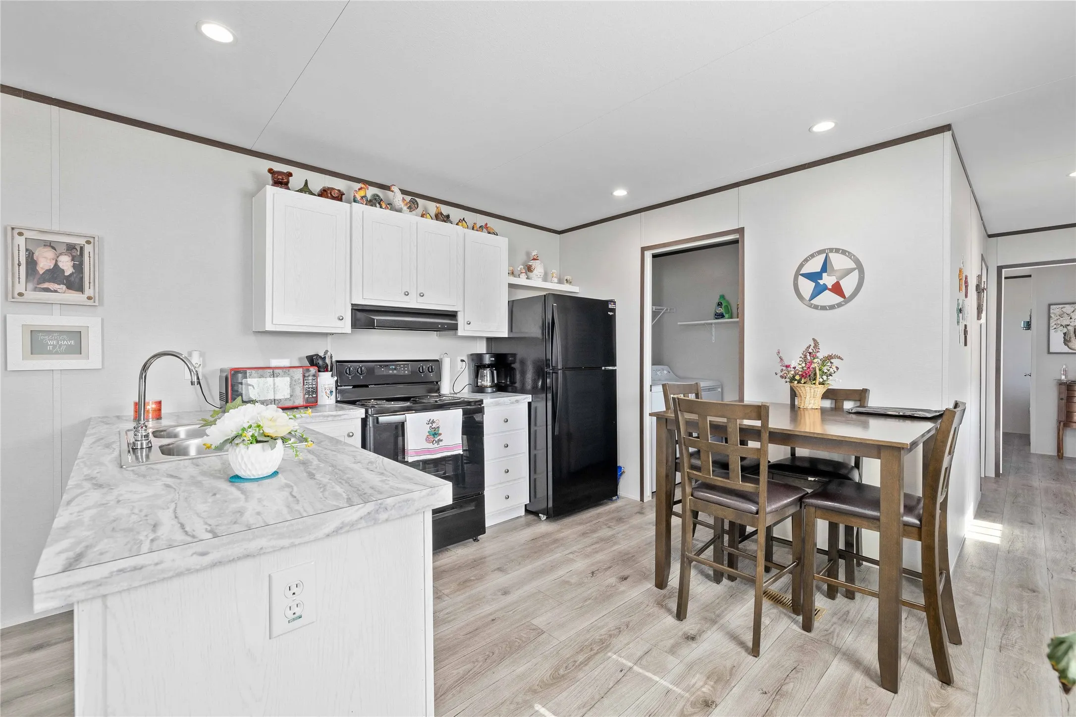 Manufactured Home For Sale in Brown County , 6935 County Road 467, Brownwood, Texas 76801, 2 Bedroom, 1 Bathroom, Garage spaces, 784 Sqft, built in 2024, Preowned, mls#21103441, Real Estate Agent in Brownwood, Homes For Sale in Brown county, Homes For Sale in Brownwood, Realtor in Brownwood Texas, Real Estate Brokerage Independent Realty Texas, Luminita Cordes Realtor