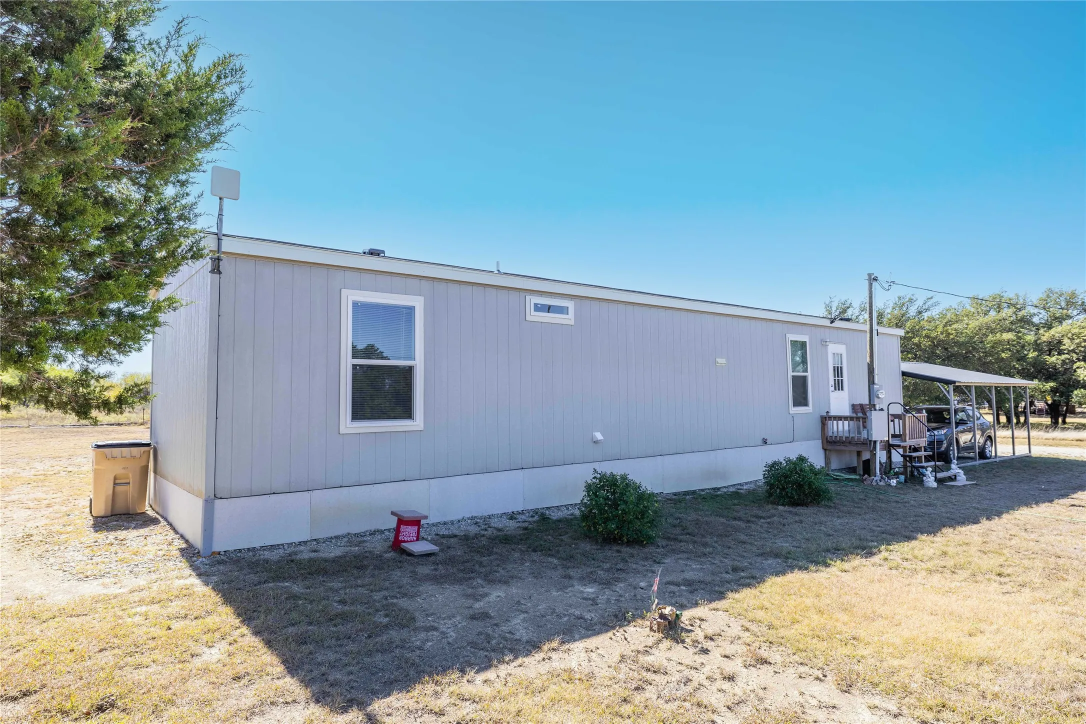 Manufactured Home For Sale in Brown County , 6935 County Road 467, Brownwood, Texas 76801, 2 Bedroom, 1 Bathroom, Garage spaces, 784 Sqft, built in 2024, Preowned, mls#21103441, Real Estate Agent in Brownwood, Homes For Sale in Brown county, Homes For Sale in Brownwood, Realtor in Brownwood Texas, Real Estate Brokerage Independent Realty Texas, Luminita Cordes Realtor