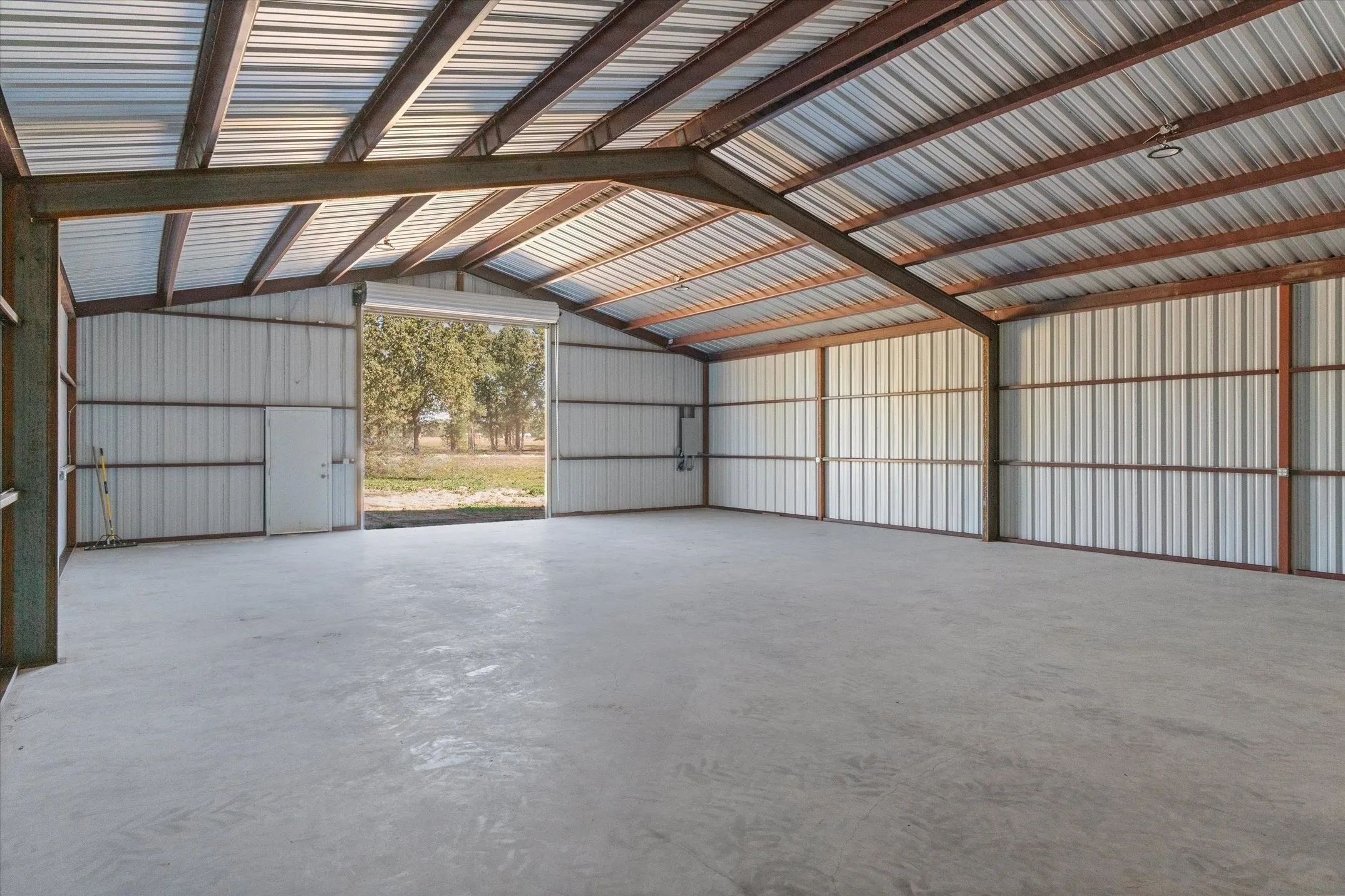 Retail For Sale in Wood County , 806 County Road 2918, Mineola, Texas 75410, 0, 0, Garage spaces, 0 Sqft, built in 2025, mls#21095593, Real Estate Agent in Mineola, Homes For Sale in Wood county, Homes For Sale in Mineola, Realtor in Mineola Texas, Real Estate Brokerage Independent Realty Texas, Luminita Cordes Realtor