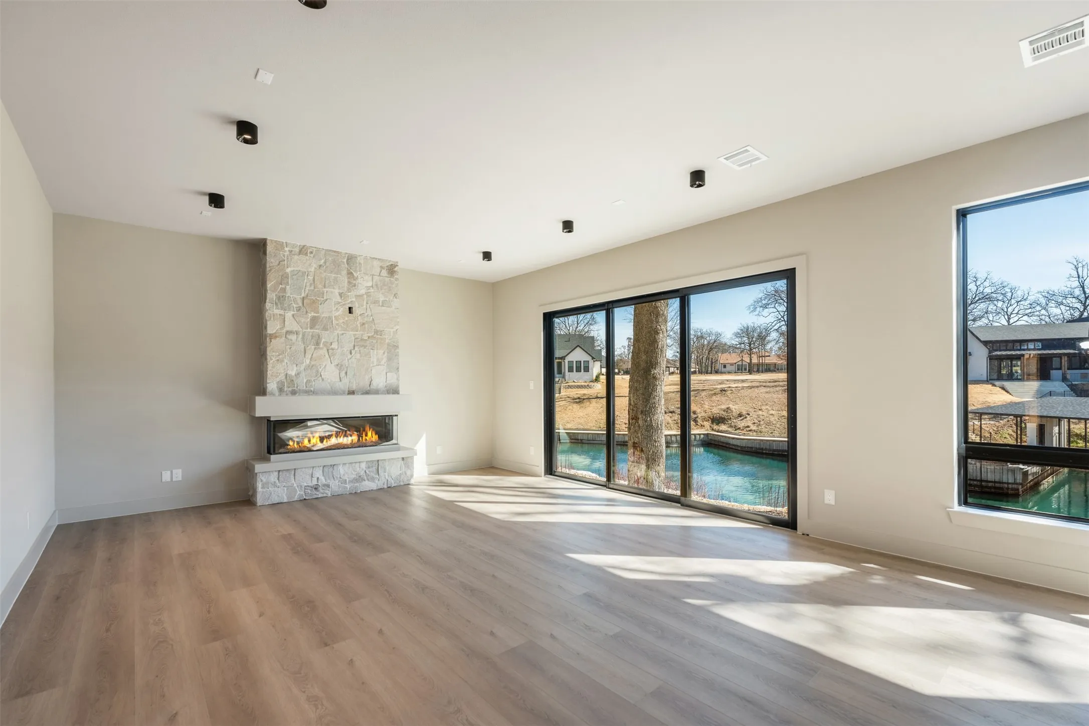 Single Family Residence For Sale in Henderson County , 116 Pinnacle Club Drive, Mabank, Texas 75156, 3 Bedroom, 3 Bathroom, 2 Garage spaces, 2,600 Sqft, built in 2025, New Construction - Incomplete, mls#21106278, Real Estate Agent in Mabank, Homes For Sale in Henderson county, Homes For Sale in Mabank, Realtor in Mabank Texas, Real Estate Brokerage Independent Realty Texas, Luminita Cordes Realtor