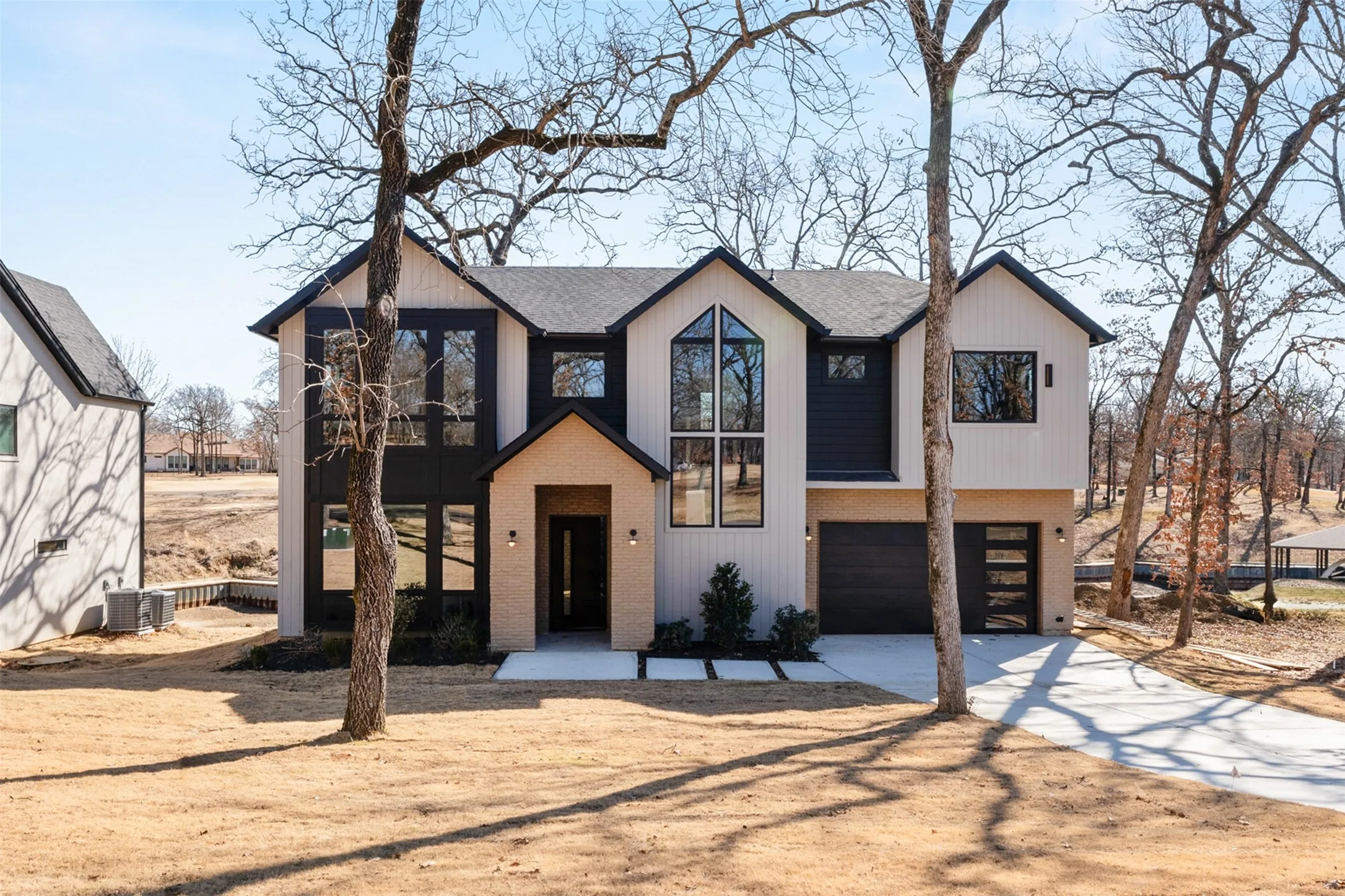 Single Family Residence For Sale in Henderson County , 116 Pinnacle Club Drive, Mabank, Texas 75156, 3 Bedroom, 3 Bathroom, 2 Garage spaces, 2,600 Sqft, built in 2025, New Construction - Incomplete, mls#21106278, Real Estate Agent in Mabank, Homes For Sale in Henderson county, Homes For Sale in Mabank, Realtor in Mabank Texas, Real Estate Brokerage Independent Realty Texas, Luminita Cordes Realtor
