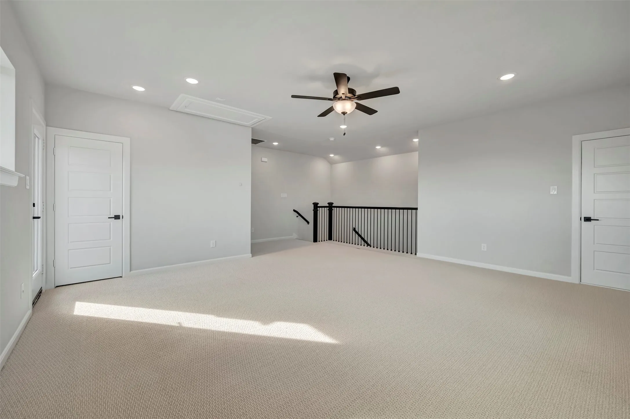 Unfurnished room with recessed lighting, carpet, and ceiling fan
