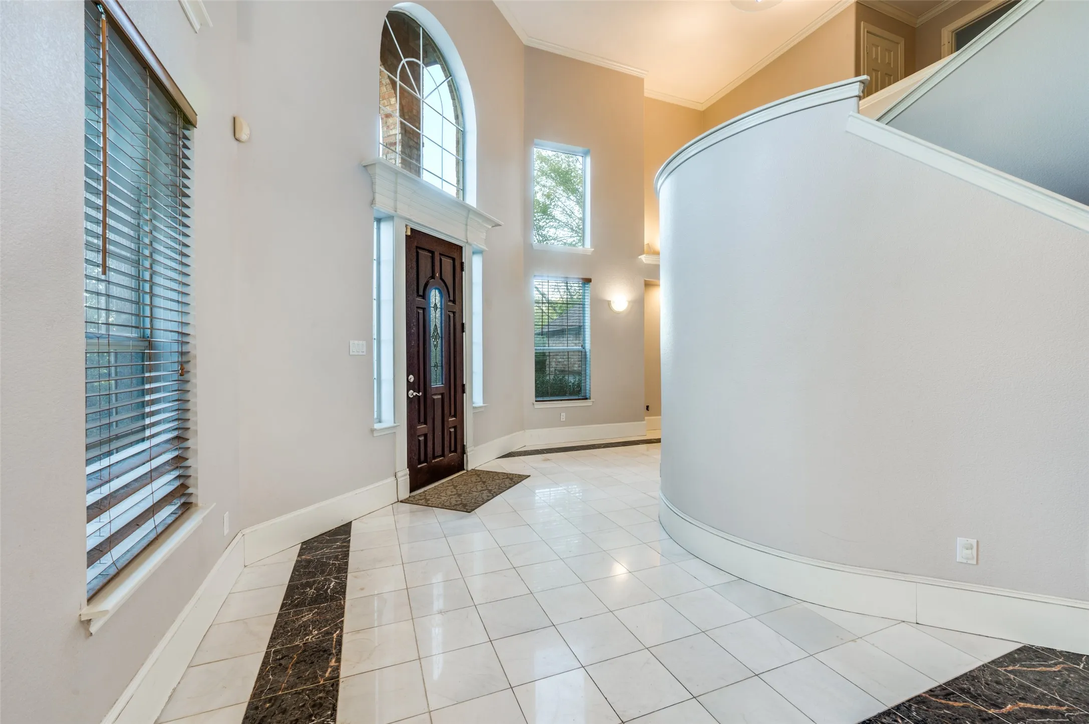 Gorgeous sparkling foyer!