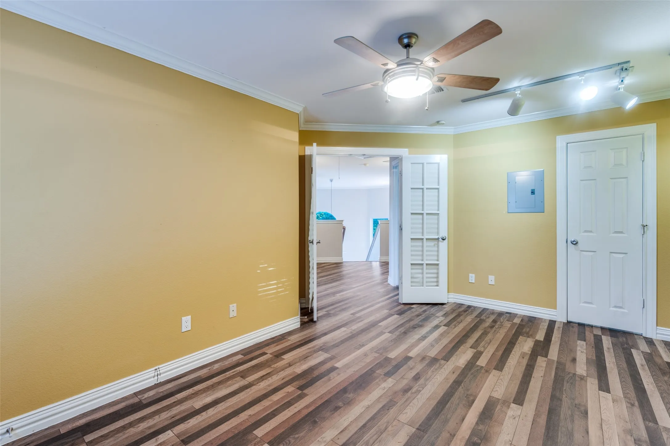 Upstairs bedroom OR office with French doors!