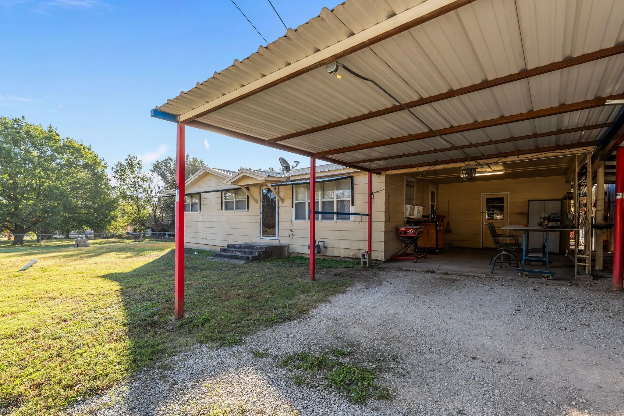 Single Family Residence For Sale in Wise County , 205 College Street, Chico, Texas 76431, 3 Bedrooms, 1 Bathroom, Garage spaces, 840 Sqft, built in 1960, Preowned, Price $169,999, mls#21105898, Real Estate Agent in Chico, Homes For Sale in Wise county, Homes For Sale in Chico, Realtor in Chico Texas, Real Estate Brokerage Independent Realty Texas, Luminita Cordes Realtor