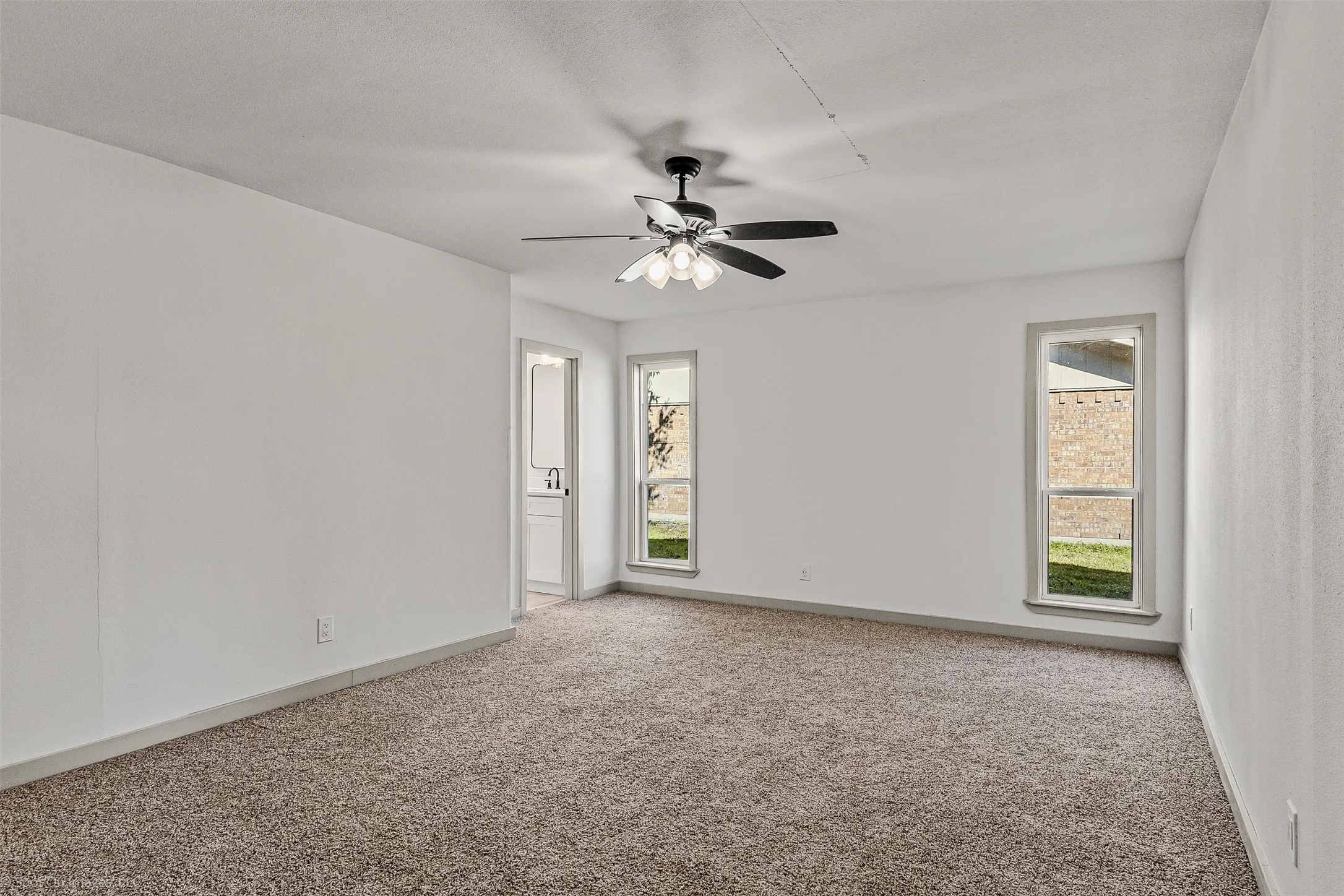 Single Family Residence For Sale in Dallas County , 1301 Pecan Valley Drive, Garland, Texas 75043, 4 Bedroom, 2 Bathroom, 2 Garage spaces, 2,426 Sqft, built in 1972, Preowned, mls#21106612, Real Estate Agent in Garland, Homes For Sale in Dallas county, Homes For Sale in Garland, Realtor in Garland Texas, Real Estate Brokerage Independent Realty Texas, Luminita Cordes Realtor