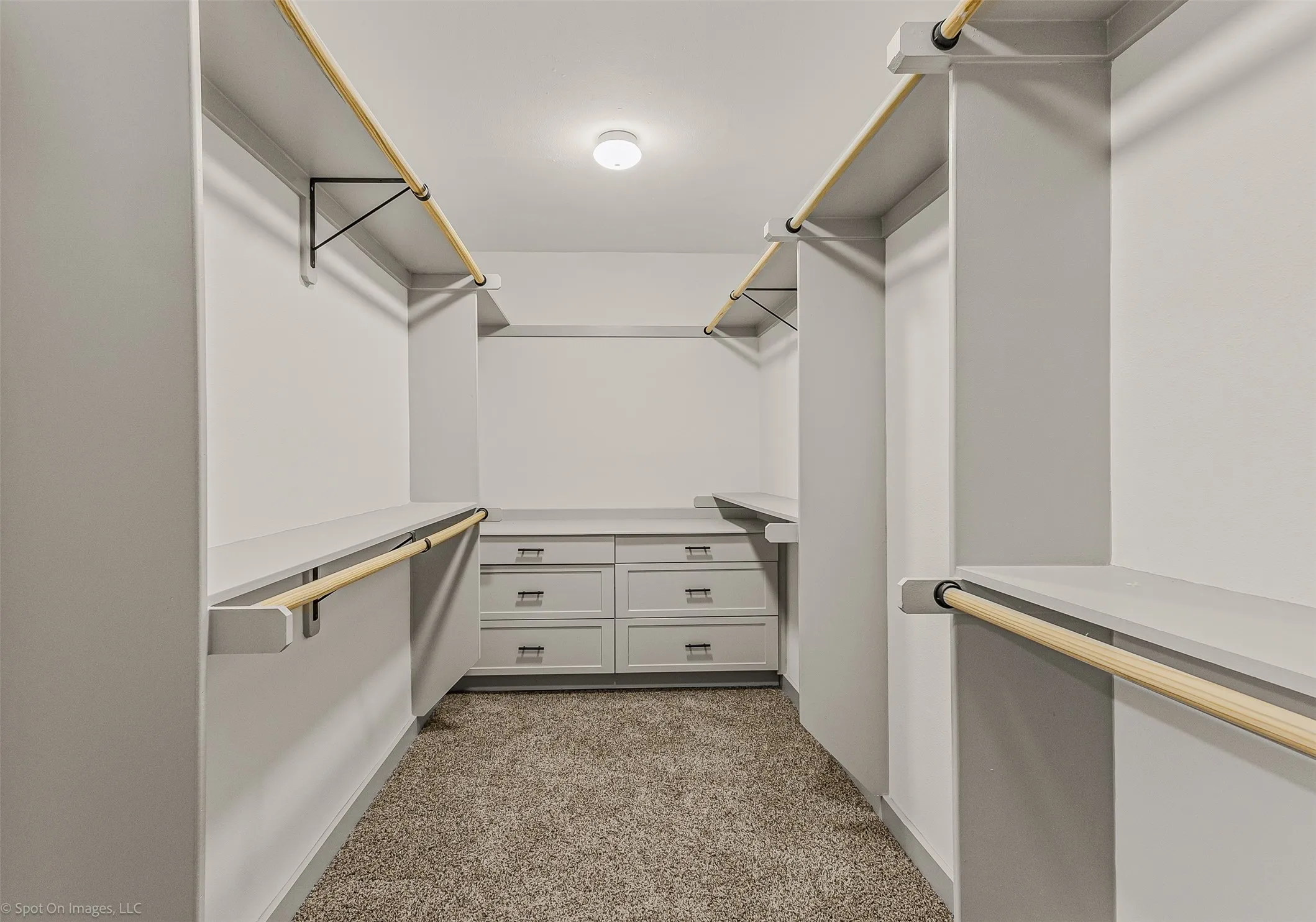 Single Family Residence For Sale in Dallas County , 1301 Pecan Valley Drive, Garland, Texas 75043, 4 Bedroom, 2 Bathroom, 2 Garage spaces, 2,426 Sqft, built in 1972, Preowned, mls#21106612, Real Estate Agent in Garland, Homes For Sale in Dallas county, Homes For Sale in Garland, Realtor in Garland Texas, Real Estate Brokerage Independent Realty Texas, Luminita Cordes Realtor