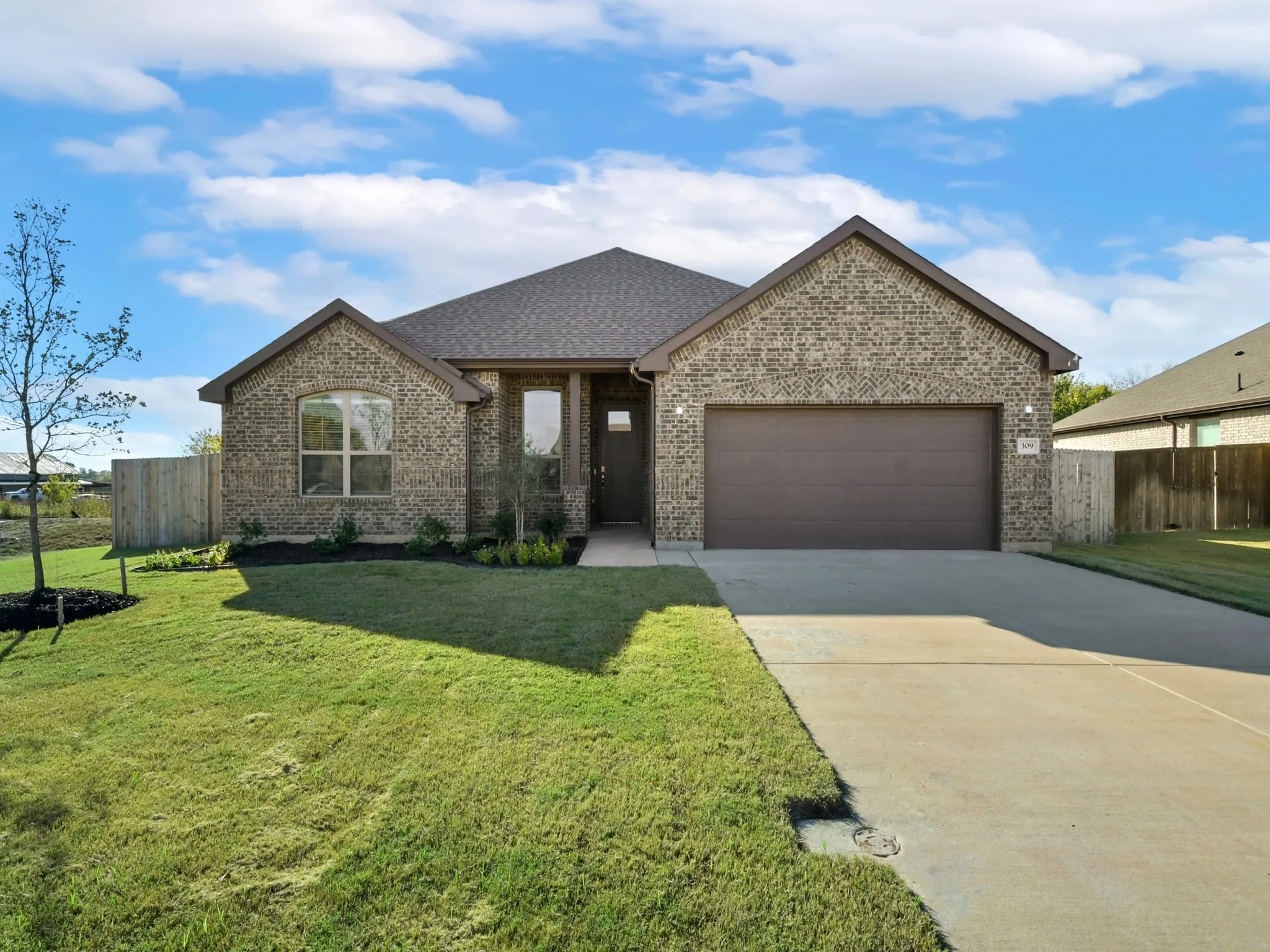 Single Family Residence For Sale in Cooke County , 309 Horseshoe Bend, Valley View, Texas 76272, 4 Bedroom, 2 Bathroom, 2 Garage spaces, 2,234 Sqft, built in 2025, New Construction - Complete, mls#21106812, Real Estate Agent in Valley View, Homes For Sale in Cooke county, Homes For Sale in Valley View, Realtor in Valley View Texas, Real Estate Brokerage Independent Realty Texas, Luminita Cordes Realtor