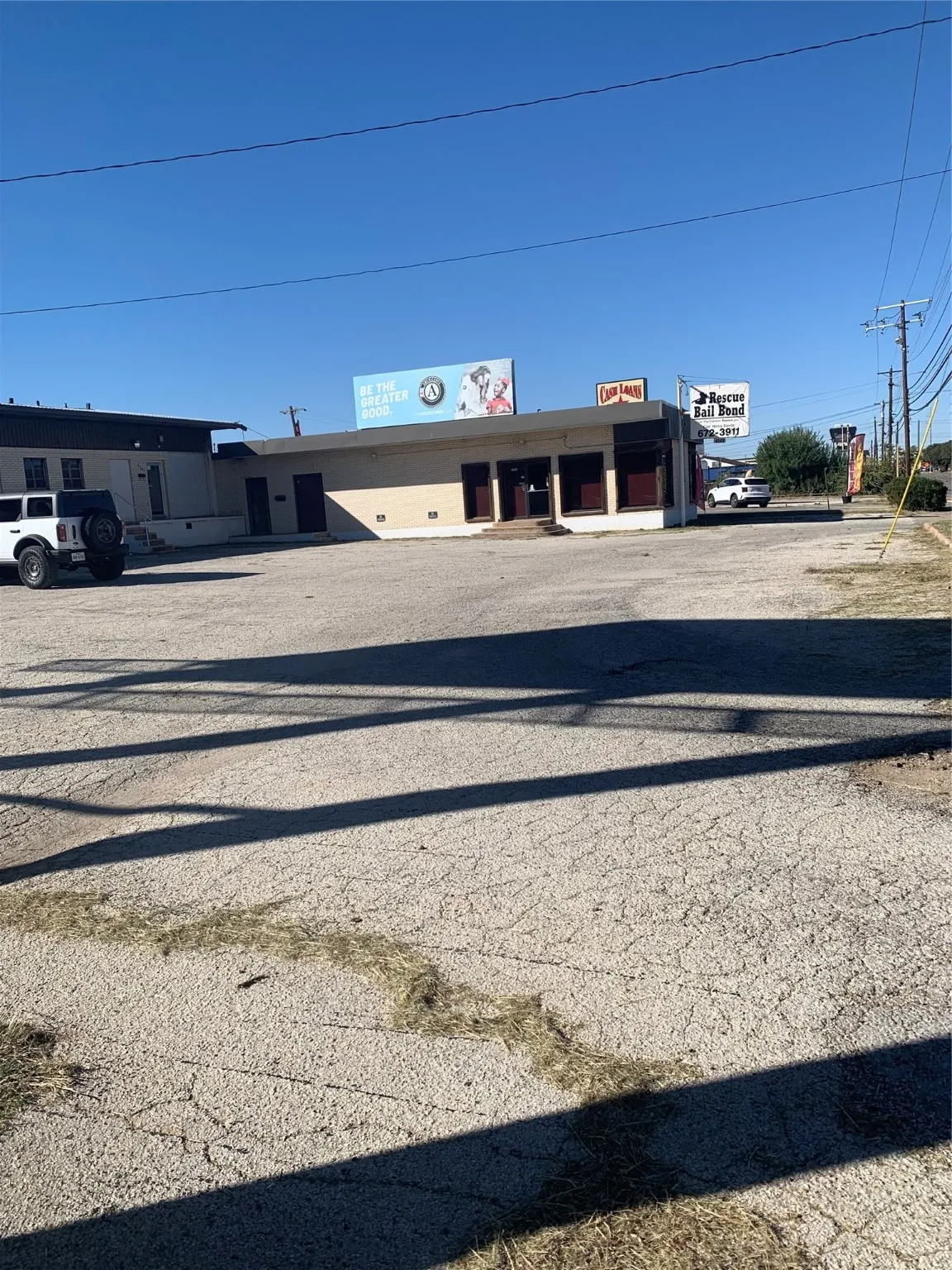 View of front parking lot