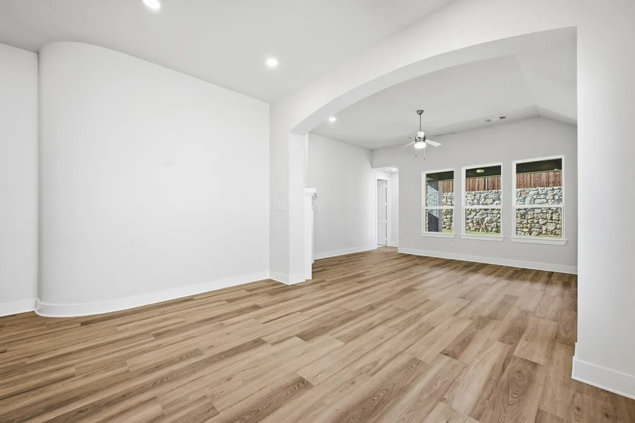 Single Family Residence For Sale in Grayson County , 5048 Westhaven Circle, Denison, Texas 75020, 3 Bedroom, 3 Bathroom, 2 Garage spaces, 2,120 Sqft, built in 2025, New Construction - Incomplete, mls#21107141, Real Estate Agent in Denison, Homes For Sale in Grayson county, Homes For Sale in Denison, Realtor in Denison Texas, Real Estate Brokerage Independent Realty Texas, Luminita Cordes Realtor