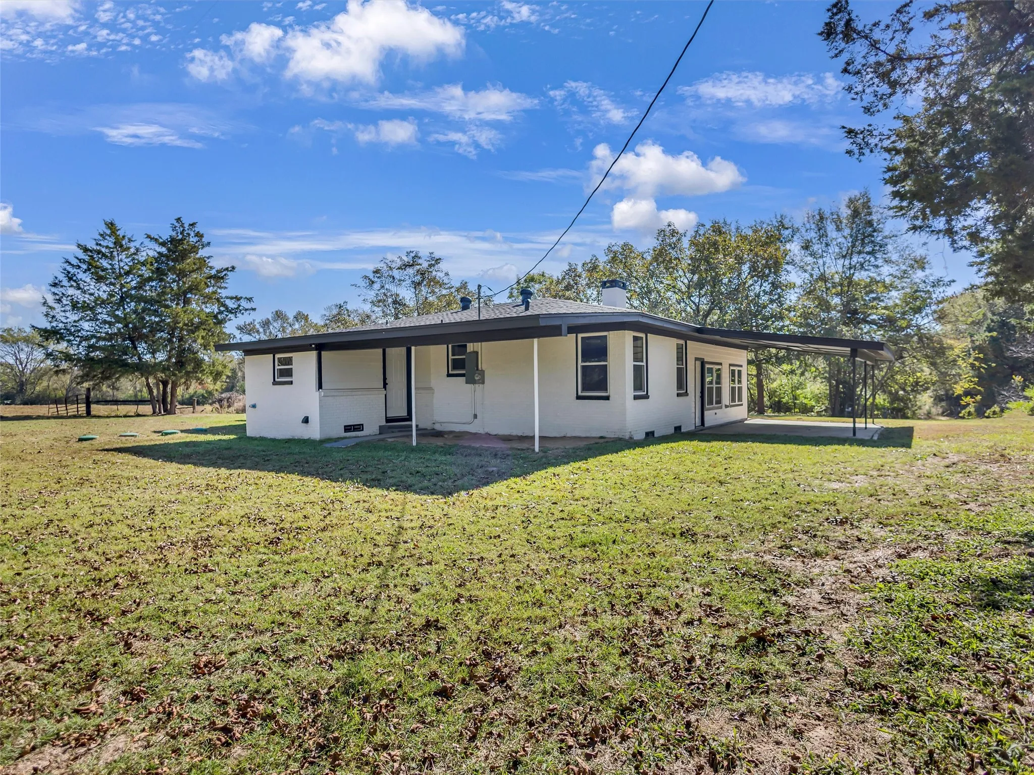 Single Family Residence For Sale in Upshur County , 9086 FM 49, Gilmer, Texas 75644, 3 Bedroom, 2 Bathroom, 1 Garage spaces, 2,200 Sqft, built in 1957, mls#21107200, Real Estate Agent in Gilmer, Homes For Sale in Upshur county, Homes For Sale in Gilmer, Realtor in Gilmer Texas, Real Estate Brokerage Independent Realty Texas, Luminita Cordes Realtor