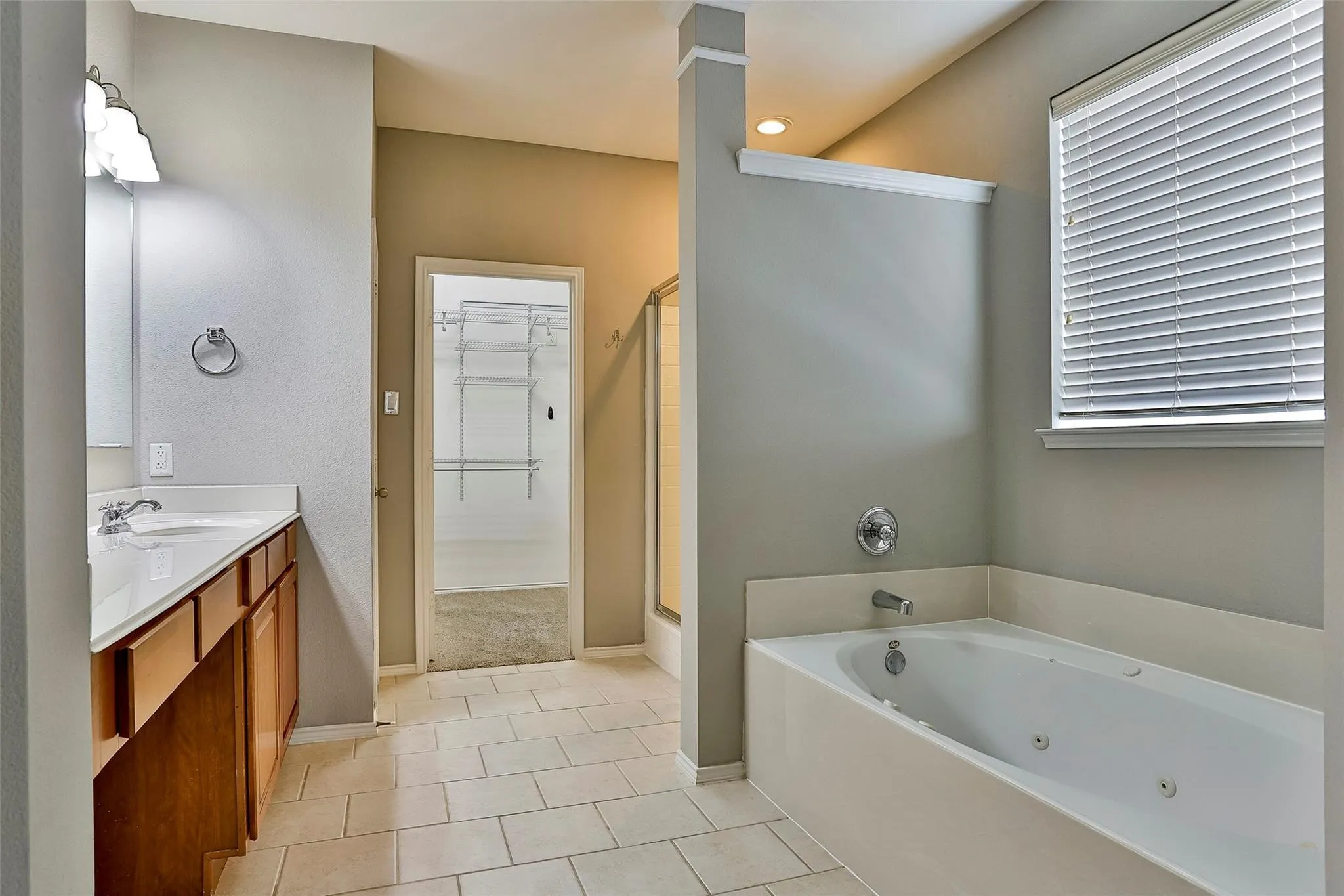 Single Family Residence For Rent in Denton County , 15529 Landing Creek Lane, Fort Worth, Texas 76262, 4 Bedroom, 4 Bathroom, 2 Garage spaces, 3,278 Sqft, built in 2007, mls#21107378, Real Estate Agent in Fort Worth, Homes For Rent in Denton county, Homes For Rent in Fort Worth, Realtor in Fort Worth Texas, Real Estate Brokerage Independent Realty Texas, Luminita Cordes Realtor
