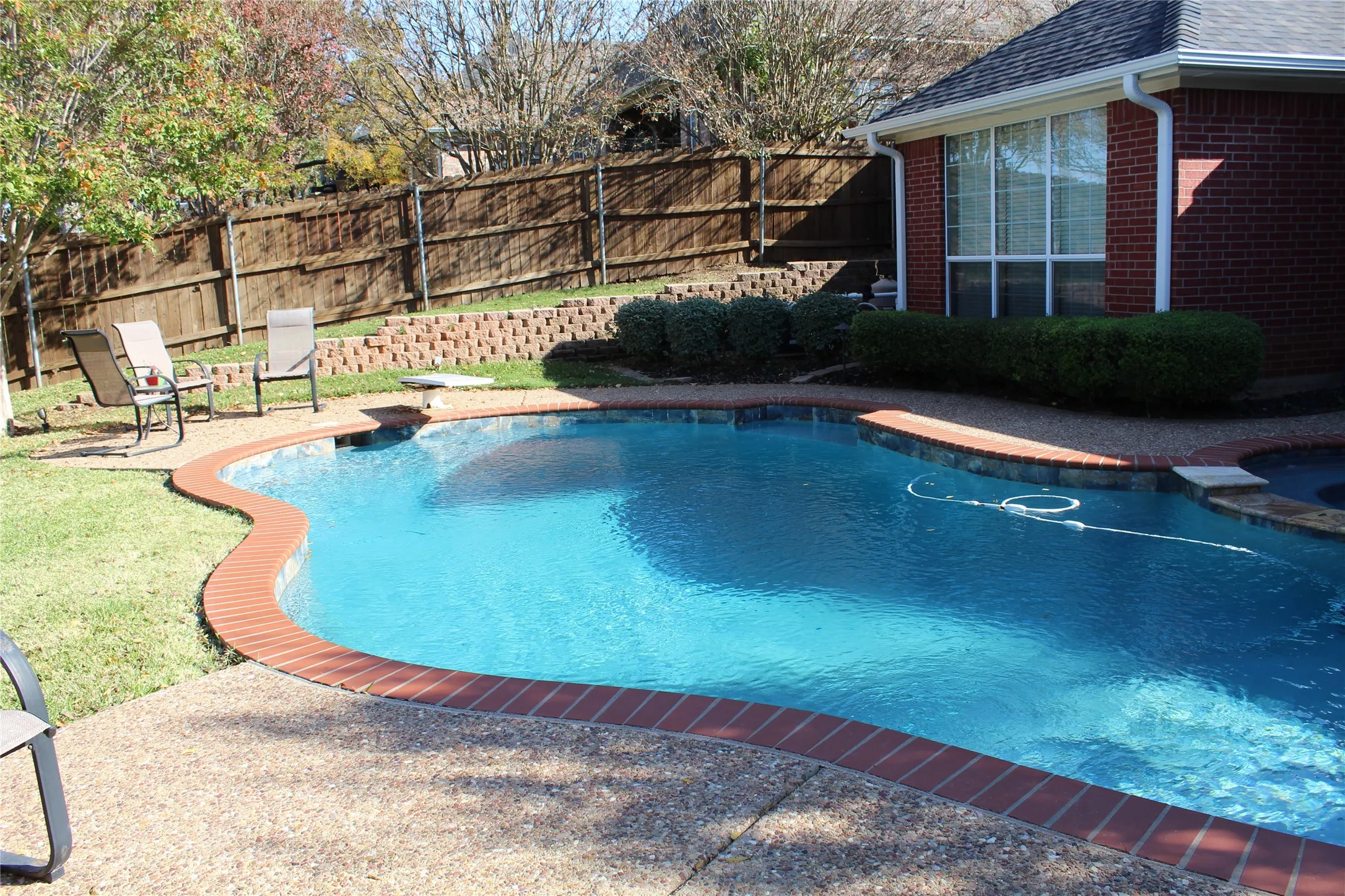 Single Family Residence For Sale in Grayson County , 2131 Deer Run, Denison, Texas 75020, 3 Bedrooms, 2 Bathrooms, 3 Garage spaces, 2,779 Sqft, built in 2000, Price $445,900, mls#21107440, Real Estate Agent in Denison, Homes For Sale in Grayson county, Homes For Sale in Denison, Realtor in Denison Texas, Real Estate Brokerage Independent Realty Texas, Luminita Cordes Realtor