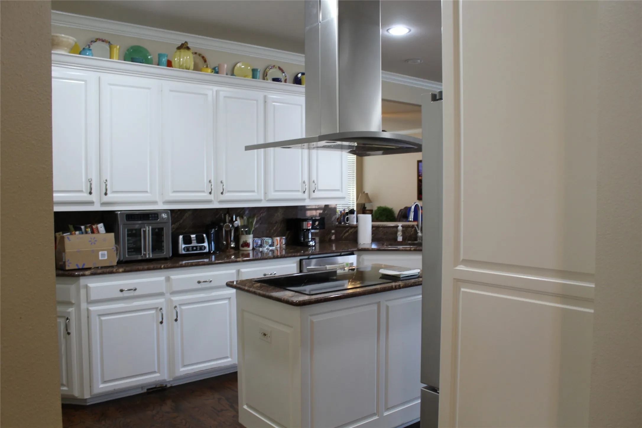 Single Family Residence For Sale in Grayson County , 2131 Deer Run, Denison, Texas 75020, 3 Bedrooms, 2 Bathrooms, 3 Garage spaces, 2,779 Sqft, built in 2000, Price $445,900, mls#21107440, Real Estate Agent in Denison, Homes For Sale in Grayson county, Homes For Sale in Denison, Realtor in Denison Texas, Real Estate Brokerage Independent Realty Texas, Luminita Cordes Realtor