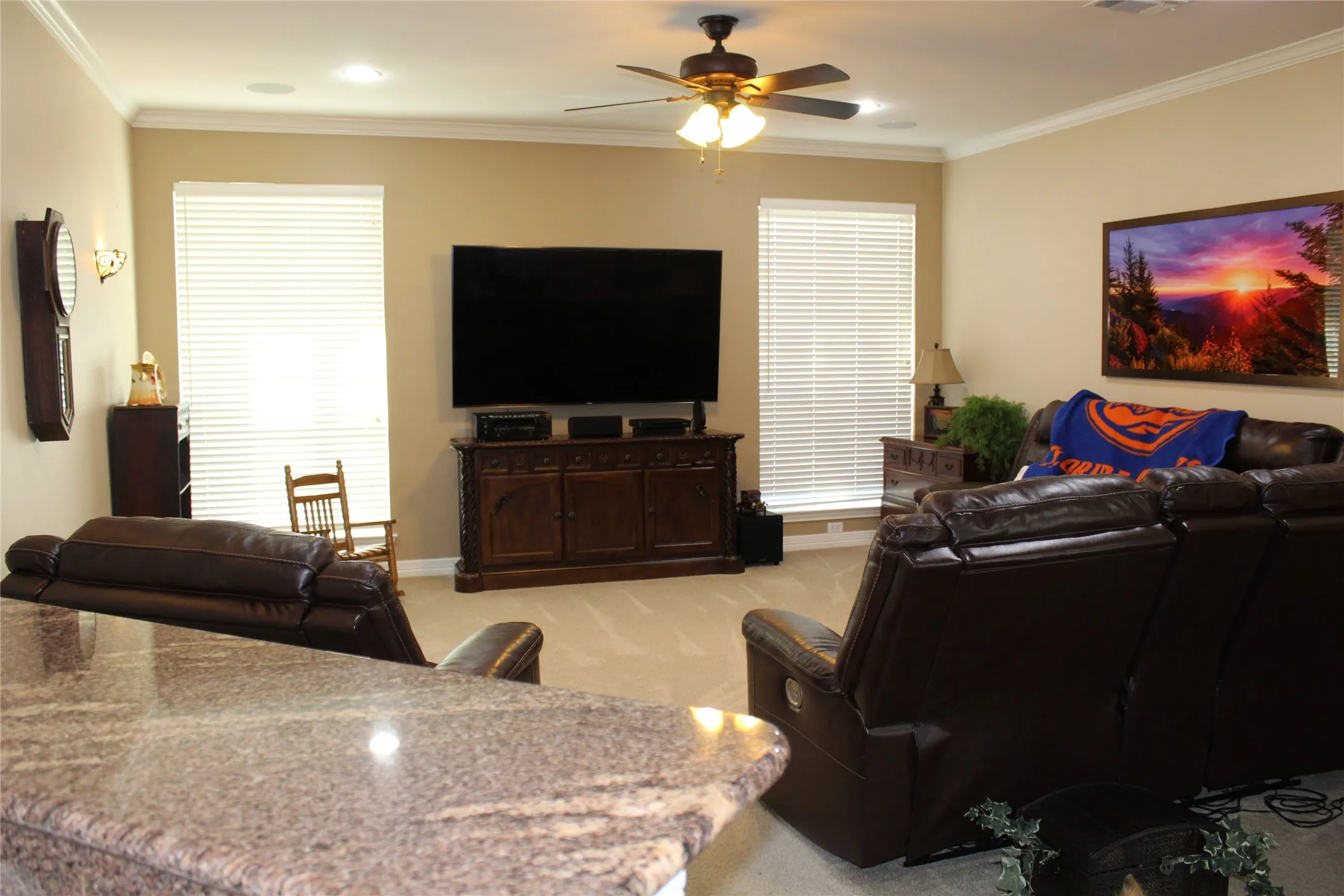 Single Family Residence For Sale in Grayson County , 2131 Deer Run, Denison, Texas 75020, 3 Bedrooms, 2 Bathrooms, 3 Garage spaces, 2,779 Sqft, built in 2000, Price $445,900, mls#21107440, Real Estate Agent in Denison, Homes For Sale in Grayson county, Homes For Sale in Denison, Realtor in Denison Texas, Real Estate Brokerage Independent Realty Texas, Luminita Cordes Realtor
