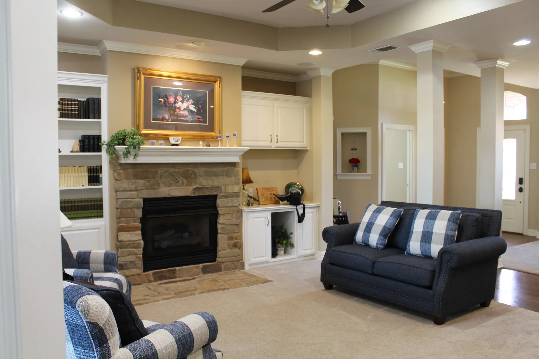 Single Family Residence For Sale in Grayson County , 2131 Deer Run, Denison, Texas 75020, 3 Bedrooms, 2 Bathrooms, 3 Garage spaces, 2,779 Sqft, built in 2000, Price $445,900, mls#21107440, Real Estate Agent in Denison, Homes For Sale in Grayson county, Homes For Sale in Denison, Realtor in Denison Texas, Real Estate Brokerage Independent Realty Texas, Luminita Cordes Realtor