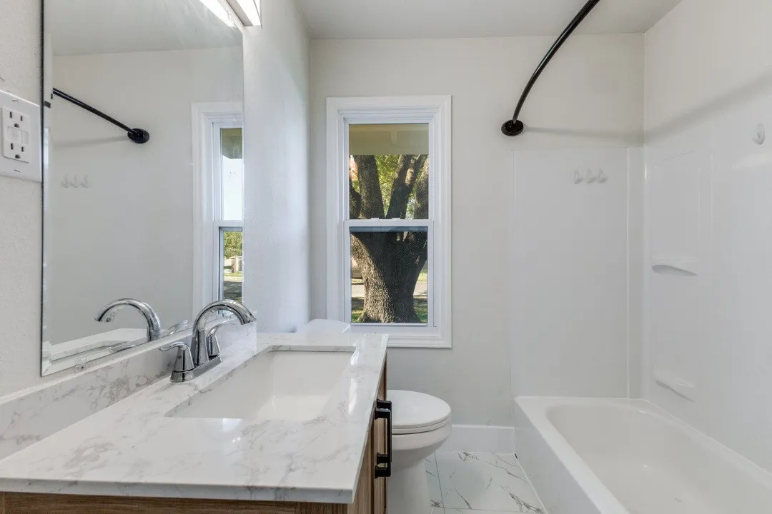 Single Family Residence For Sale in Dallas County , 1410 Prichard Lane, Dallas, Texas 75217, 3 Bedrooms, 2 Bathrooms, Garage spaces, 1,008 Sqft, built in 1951, Preowned, Price $224,890, mls#21083253, Real Estate Agent in Dallas, Homes For Sale in Dallas county, Homes For Sale in Dallas, Realtor in Dallas Texas, Real Estate Brokerage Independent Realty Texas, Luminita Cordes Realtor