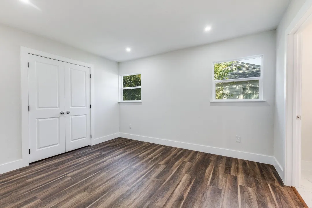 Single Family Residence For Sale in Dallas County , 1410 Prichard Lane, Dallas, Texas 75217, 3 Bedrooms, 2 Bathrooms, Garage spaces, 1,008 Sqft, built in 1951, Preowned, Price $224,890, mls#21083253, Real Estate Agent in Dallas, Homes For Sale in Dallas county, Homes For Sale in Dallas, Realtor in Dallas Texas, Real Estate Brokerage Independent Realty Texas, Luminita Cordes Realtor