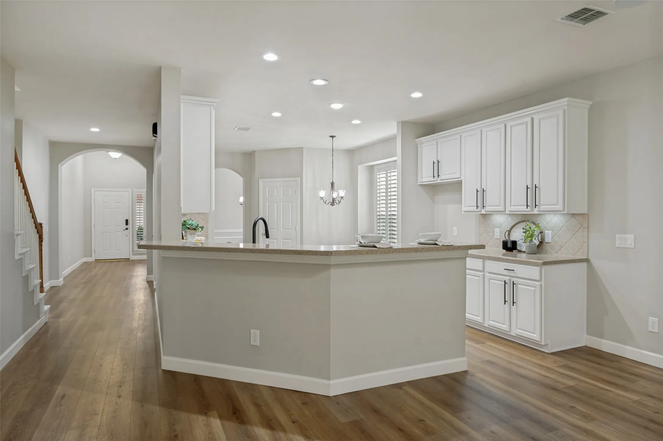 Single Family Residence For Sale in Collin County , 359 Wrangler Drive, Fairview, Texas 75069, 2 Bedroom, 2 Bathroom, 2 Garage spaces, 2,373 Sqft, built in 2004, mls#21103318, Real Estate Agent in Fairview, Homes For Sale in Collin county, Homes For Sale in Fairview, Realtor in Fairview Texas, Real Estate Brokerage Independent Realty Texas, Luminita Cordes Realtor